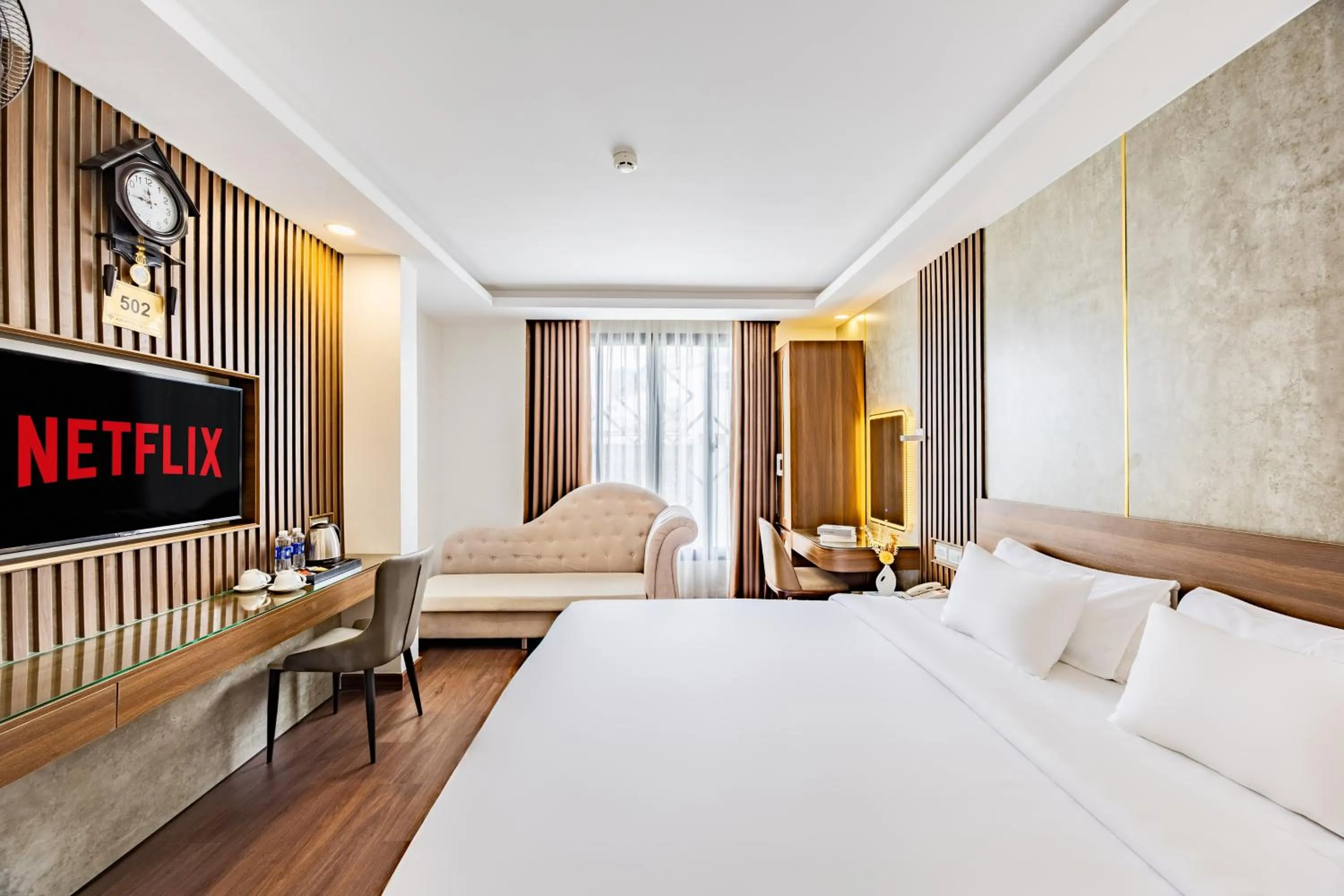 Bed in A25 Hotel - 274 Đề Thám