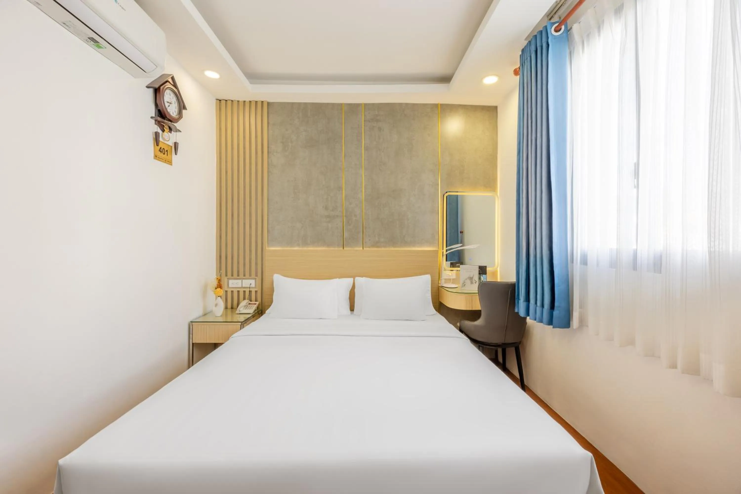 Bedroom, Bed in A25 Hotel - 274 Đề Thám