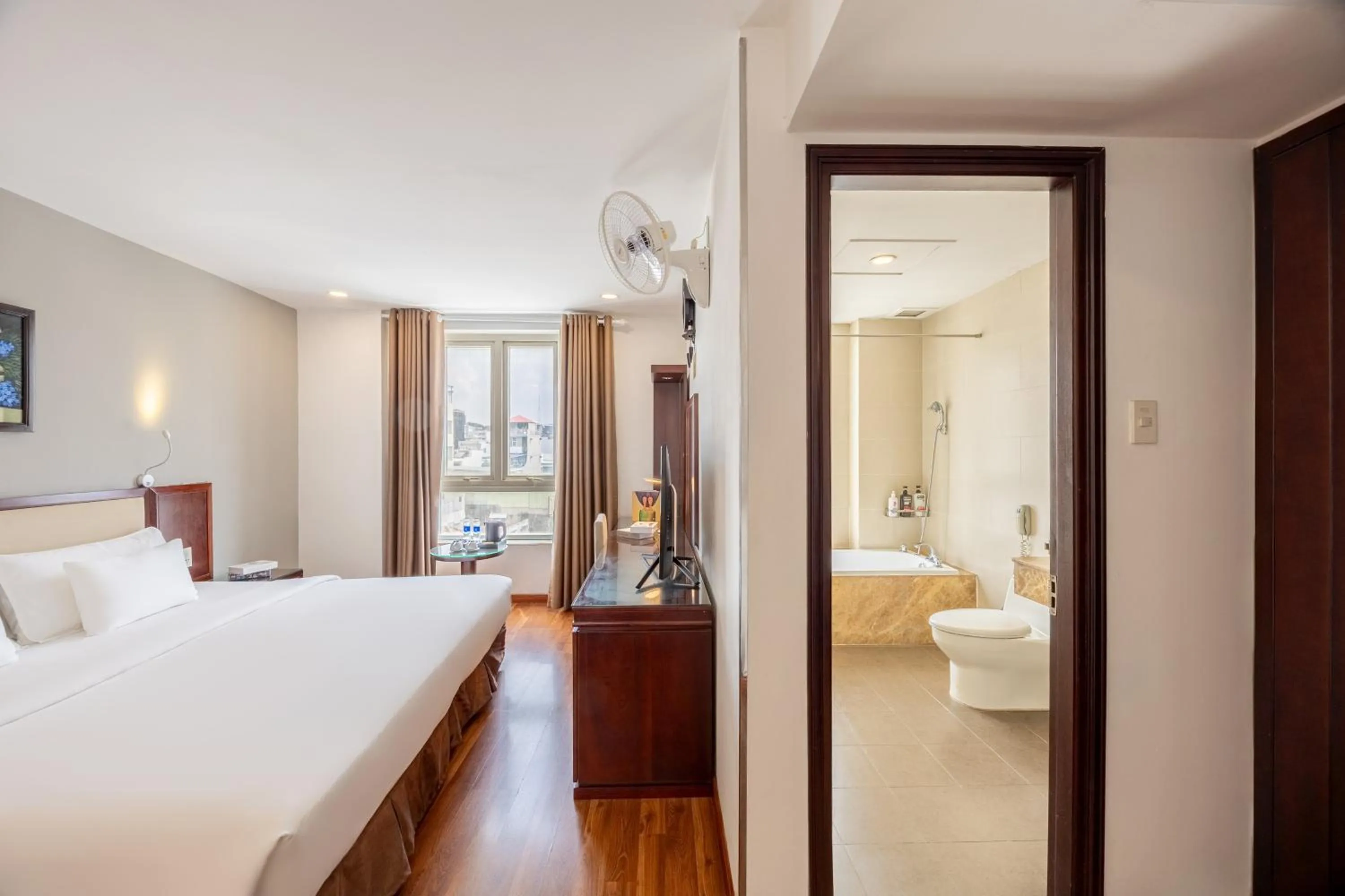 Bed in A25 Hotel - 180 Nguyễn Trãi