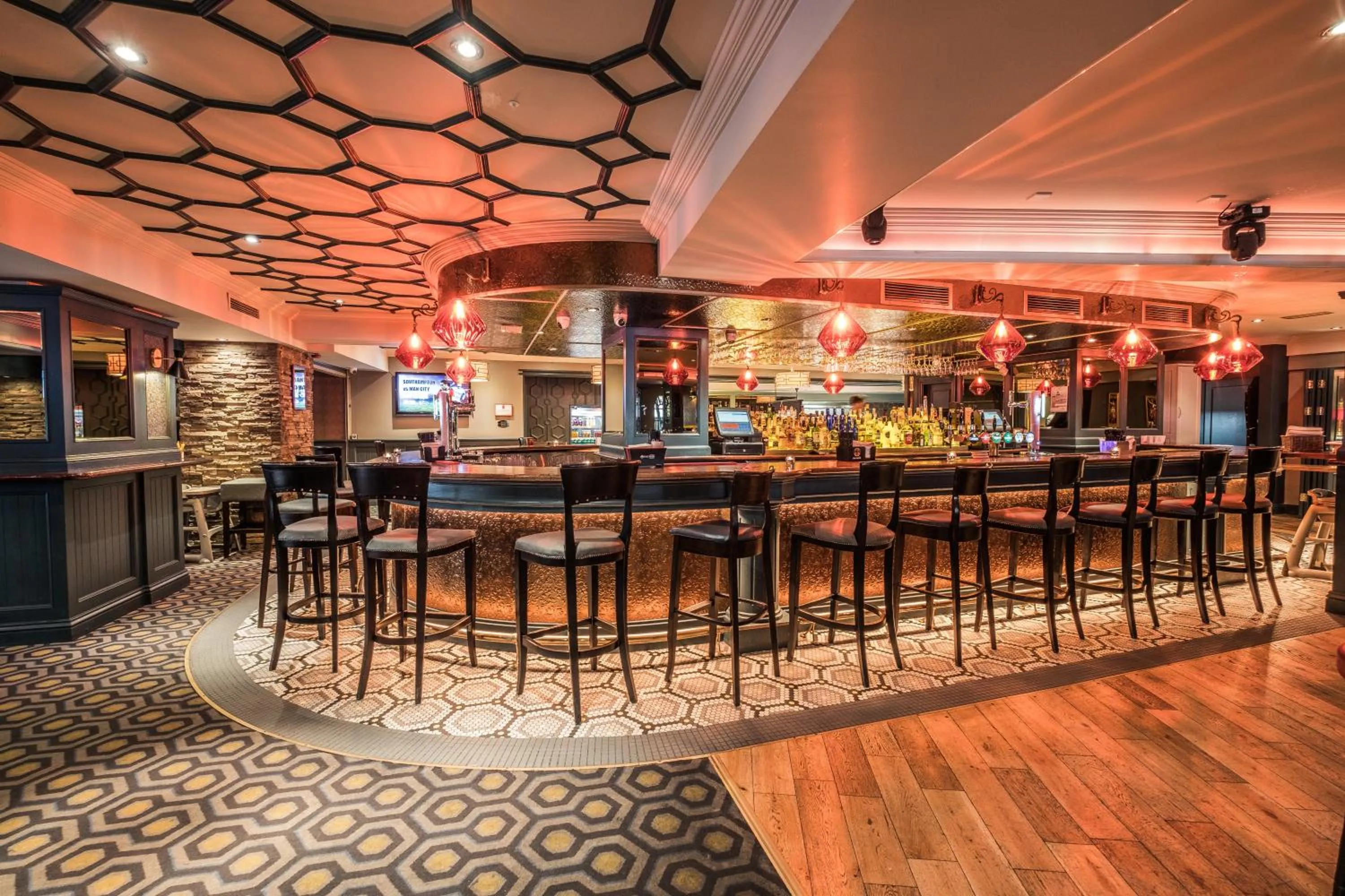 Lounge or bar in Bridge House Hotel, Leisure Club & Spa