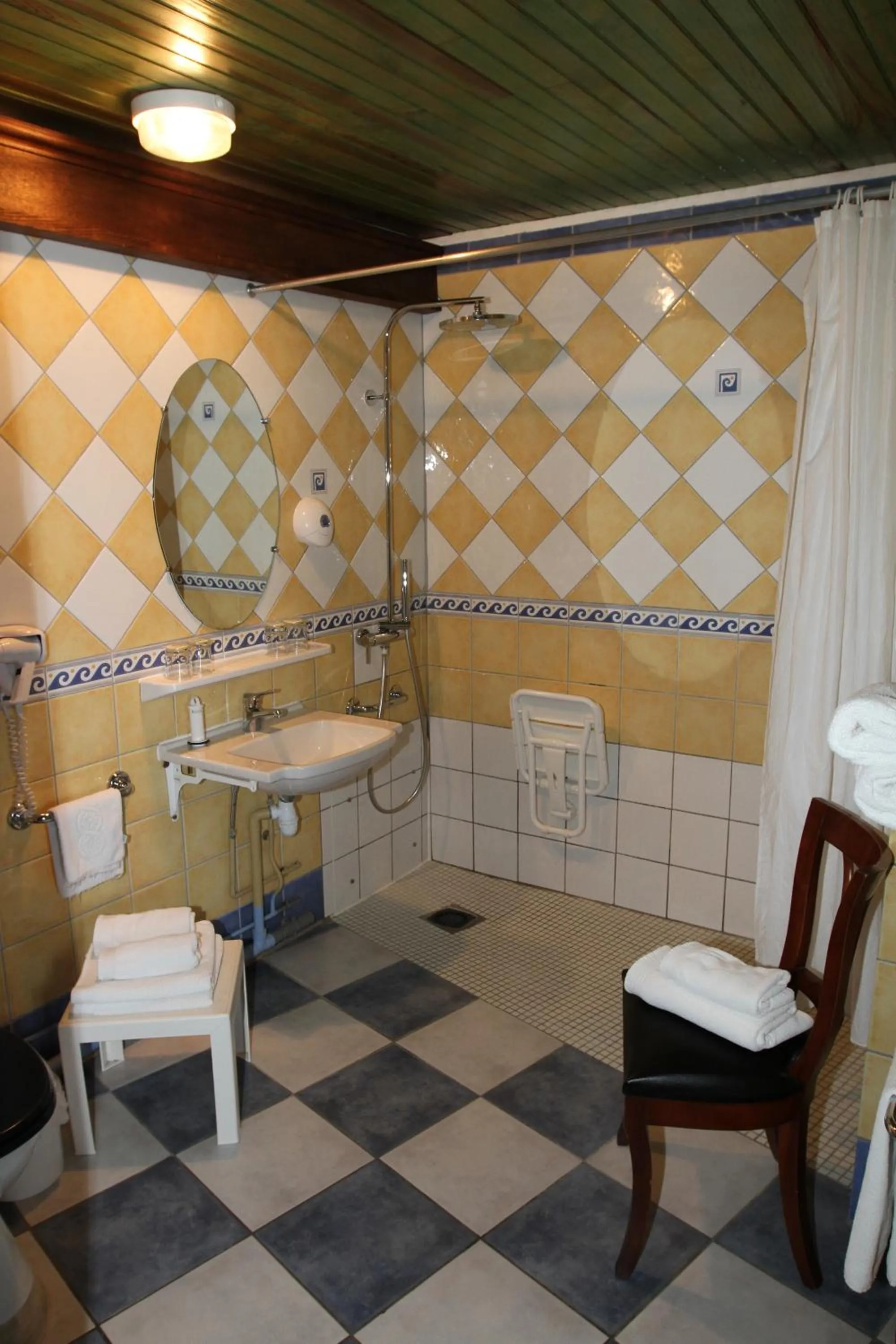 Shower in Hotel Royal Albion