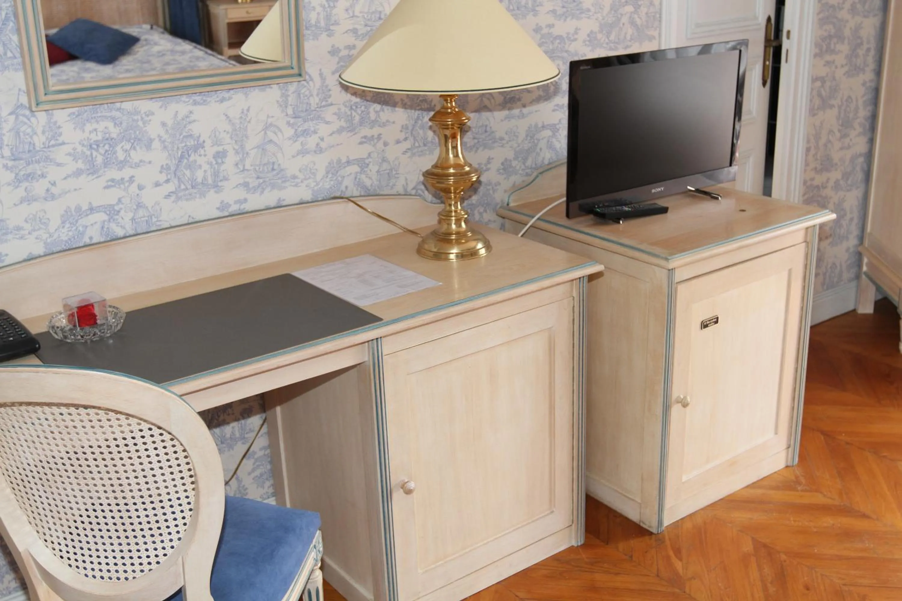 Decorative detail in Hotel Royal Albion