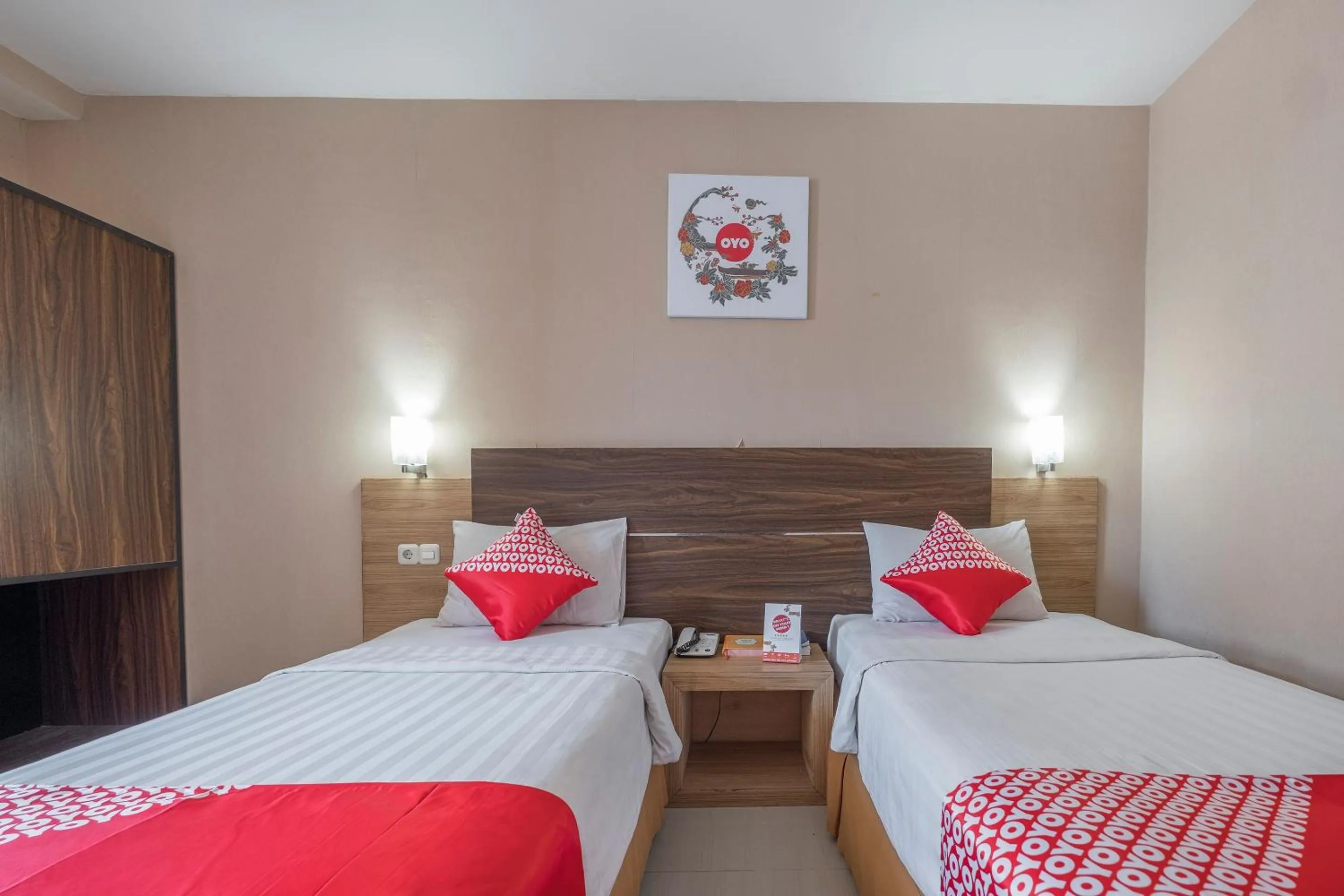 Bedroom in OYO 1081 Allson City Hotel Makassar