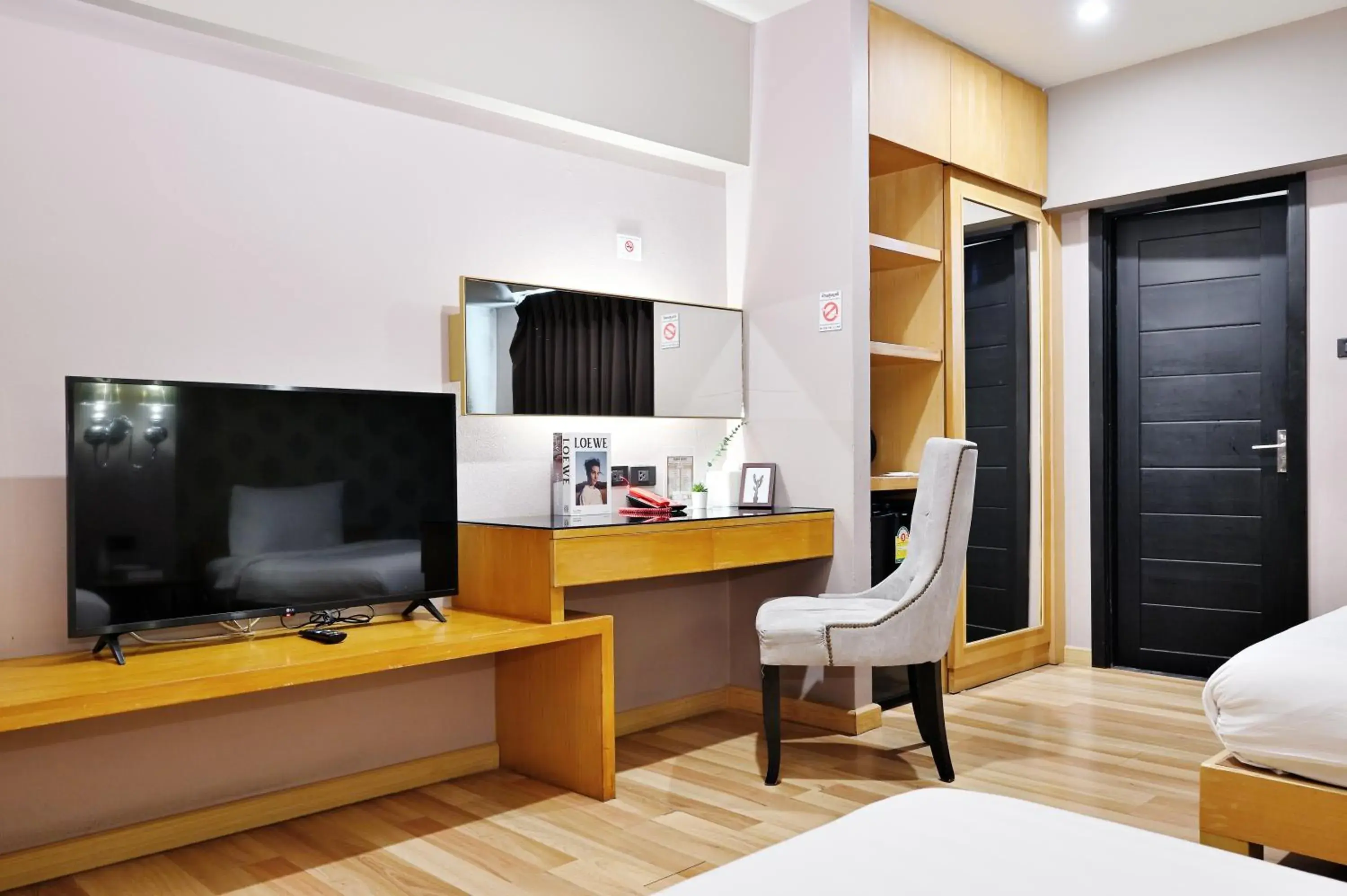 Bedroom, Bed in Diary Suite Bedroom, Bed in Diary Suite