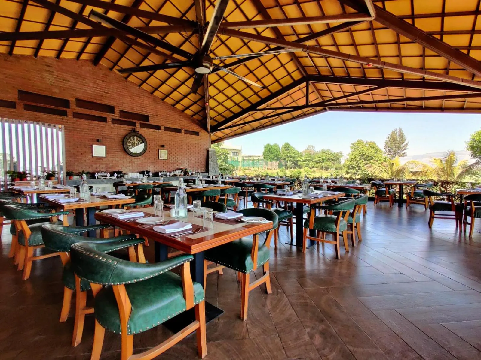 Restaurant/places to eat in Fazlani Natures Nest - The Wellness Retreat