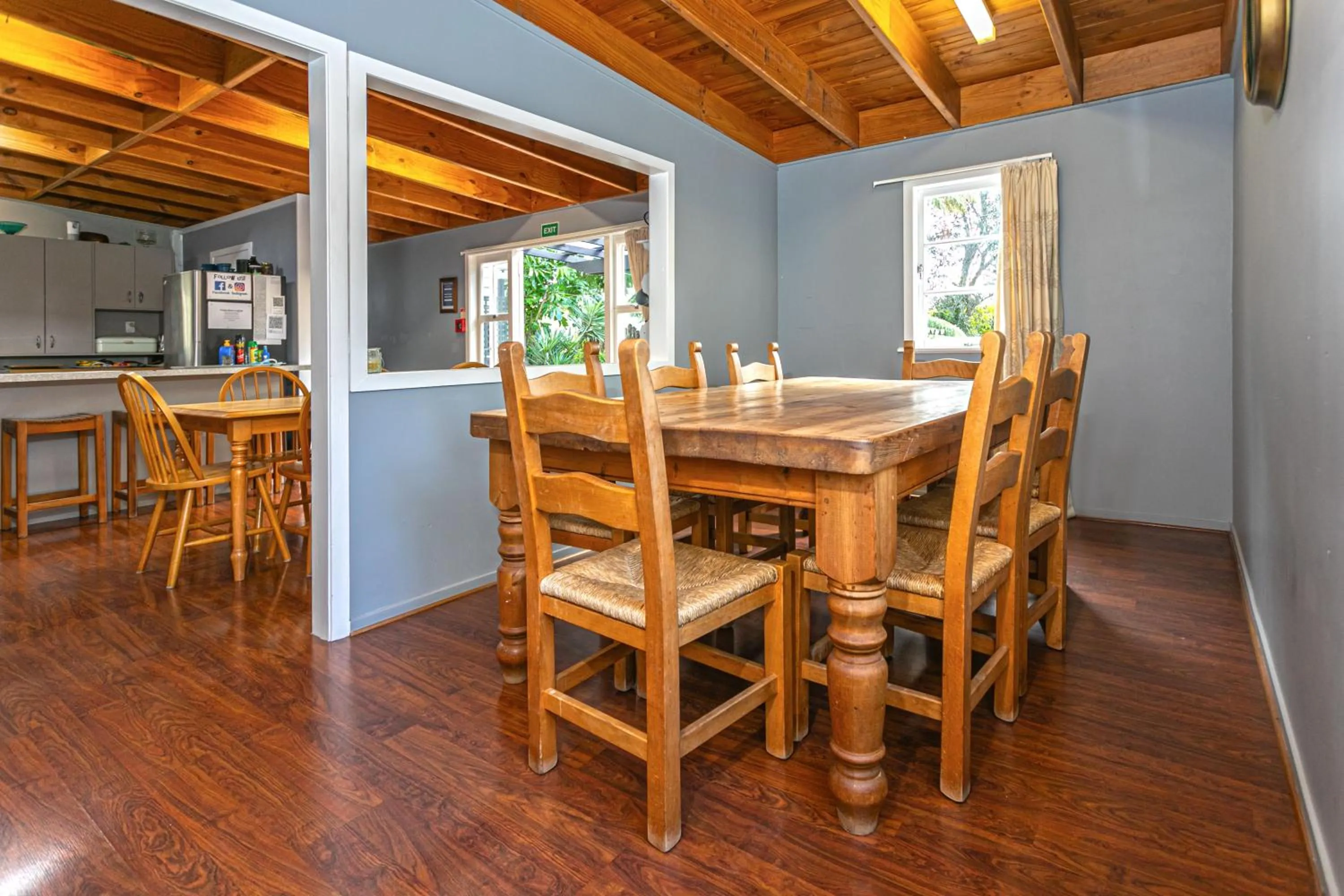 Dining area in Lady Bowen Bed & Breakfast