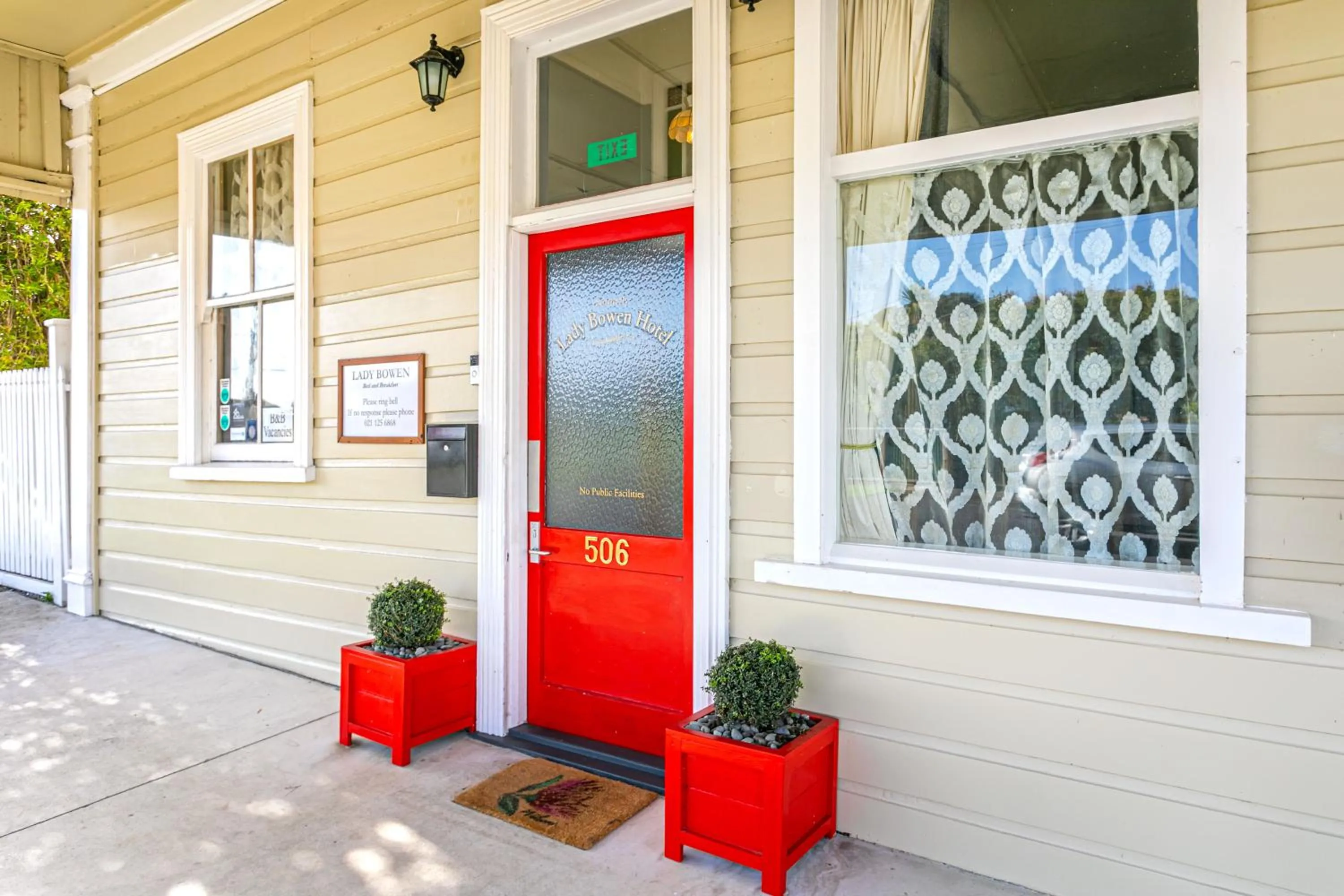 Property building in Lady Bowen Bed & Breakfast