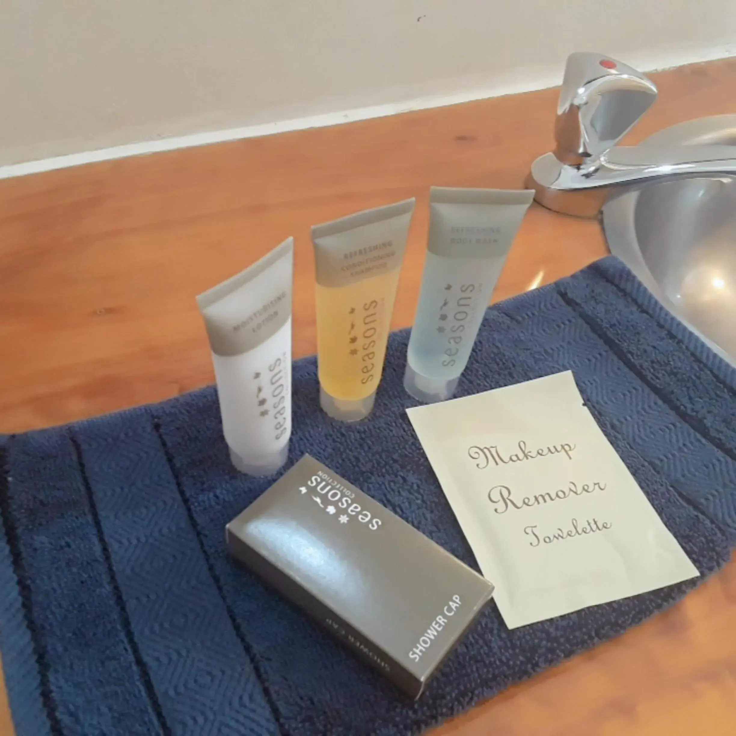 Family Room in Lady Bowen Bed & Breakfast Family Room in Lady Bowen Bed & Breakfast