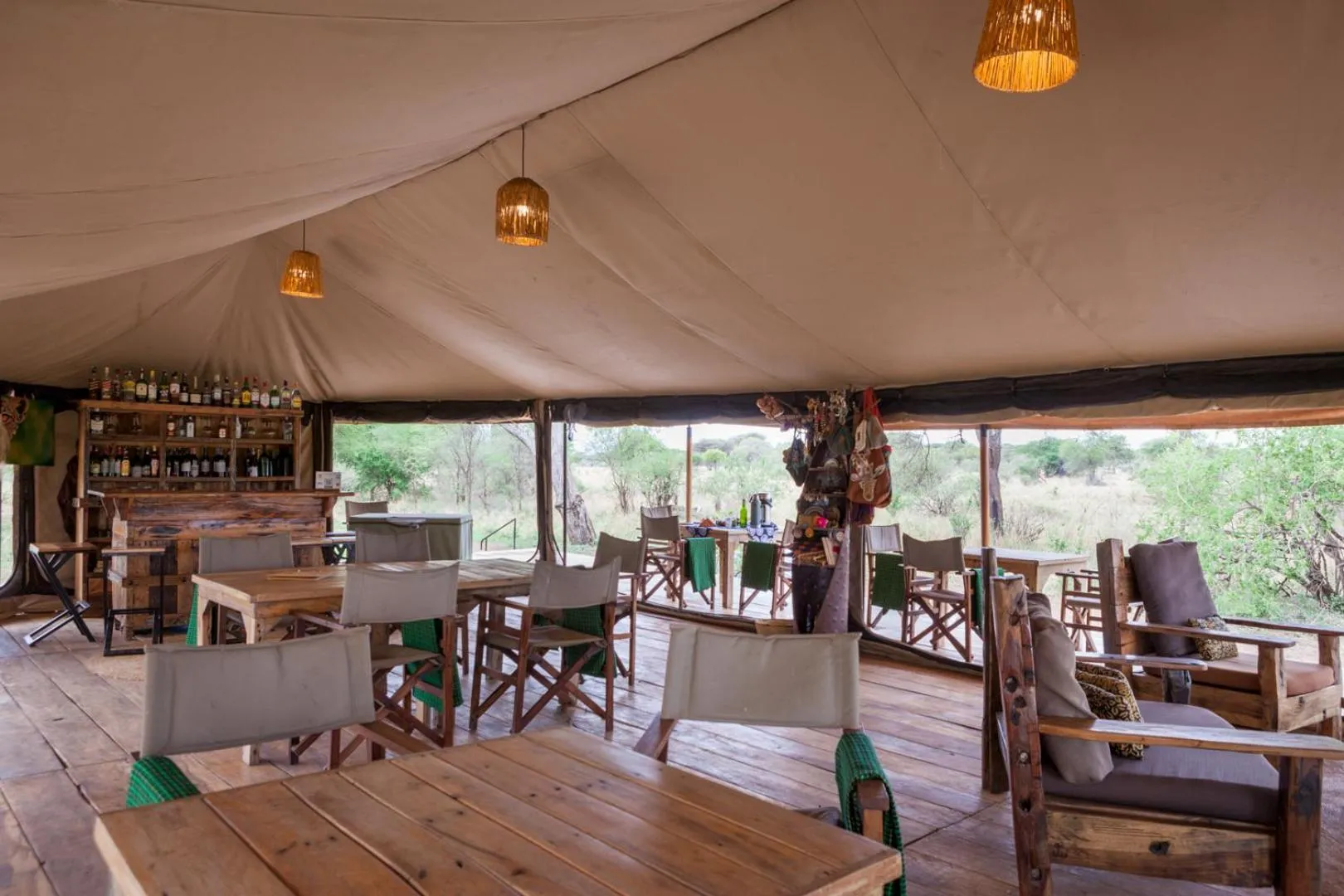 Restaurant/places to eat in Baobab Tented Camp