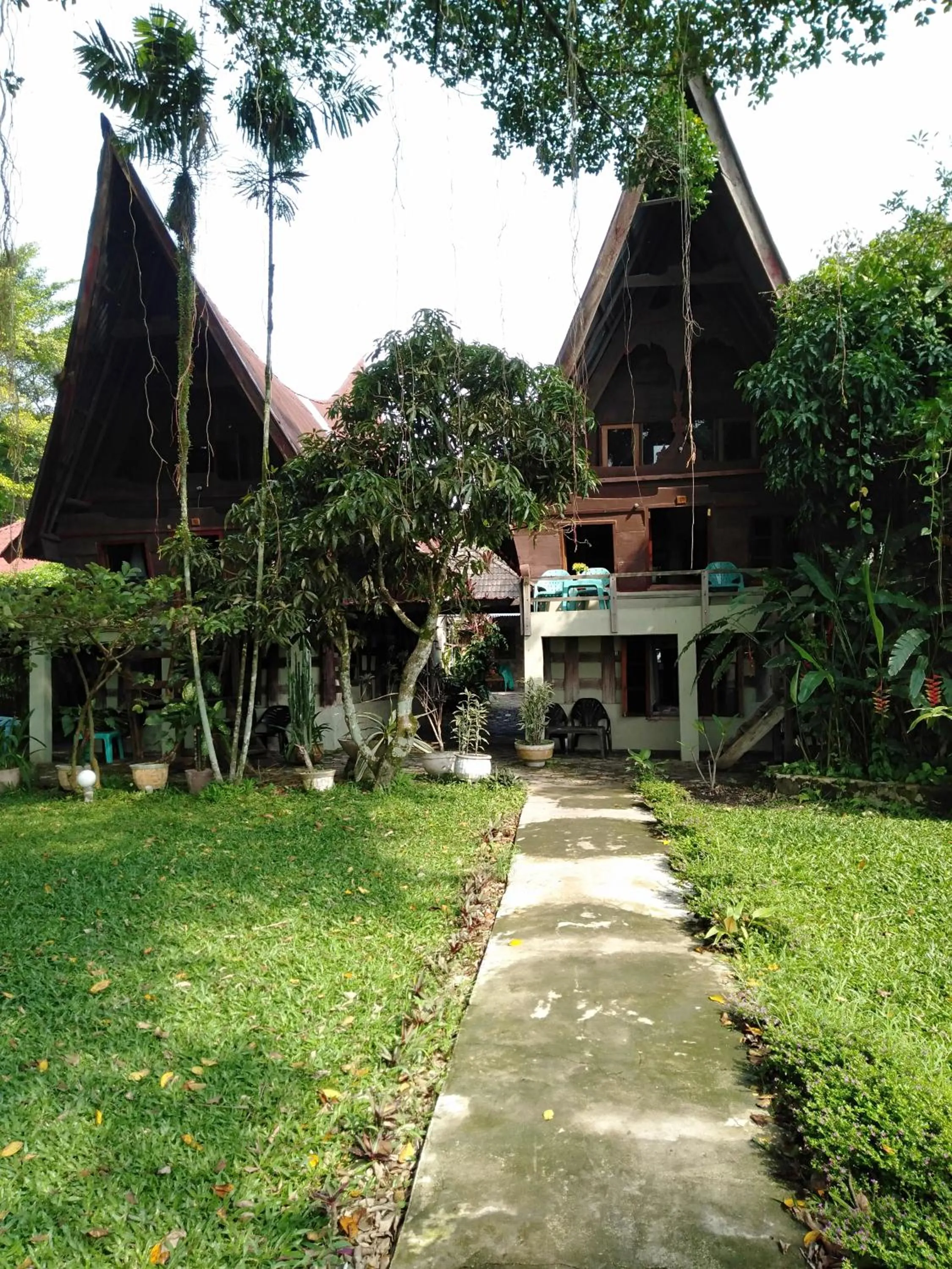 Property building in Bagus Bay Homestay