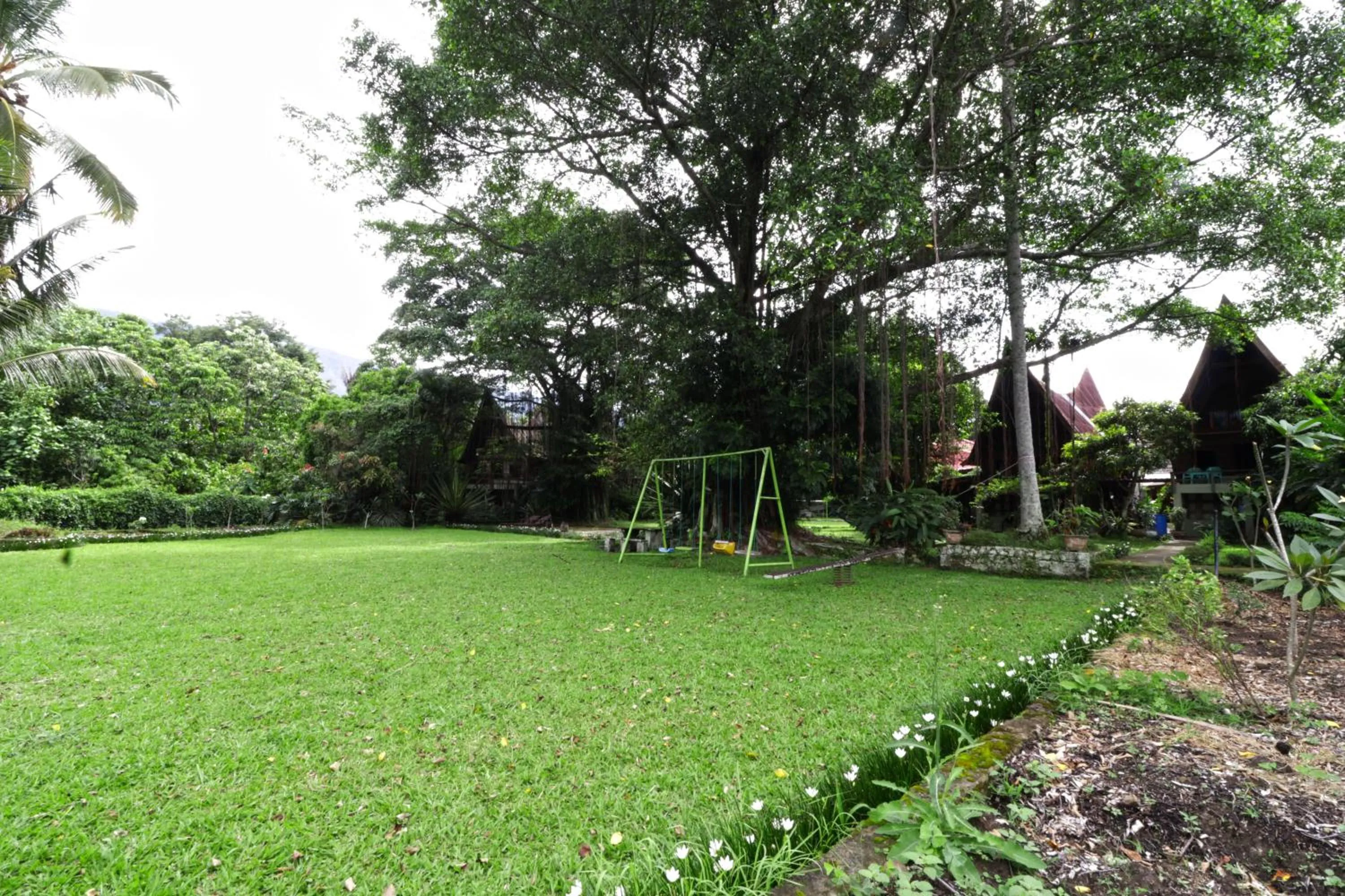 Garden in Bagus Bay Homestay