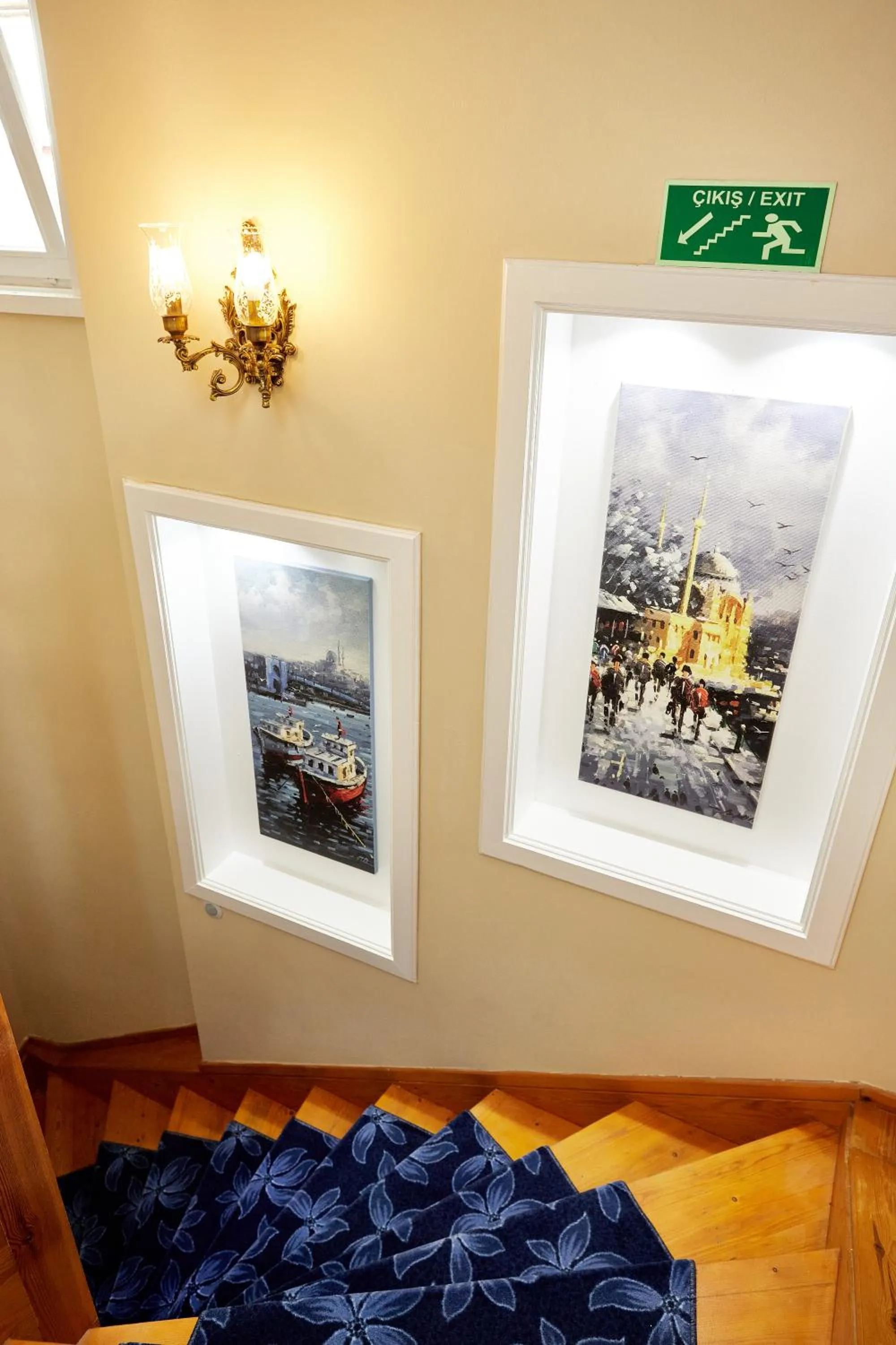 Property building in Mataraci Konak