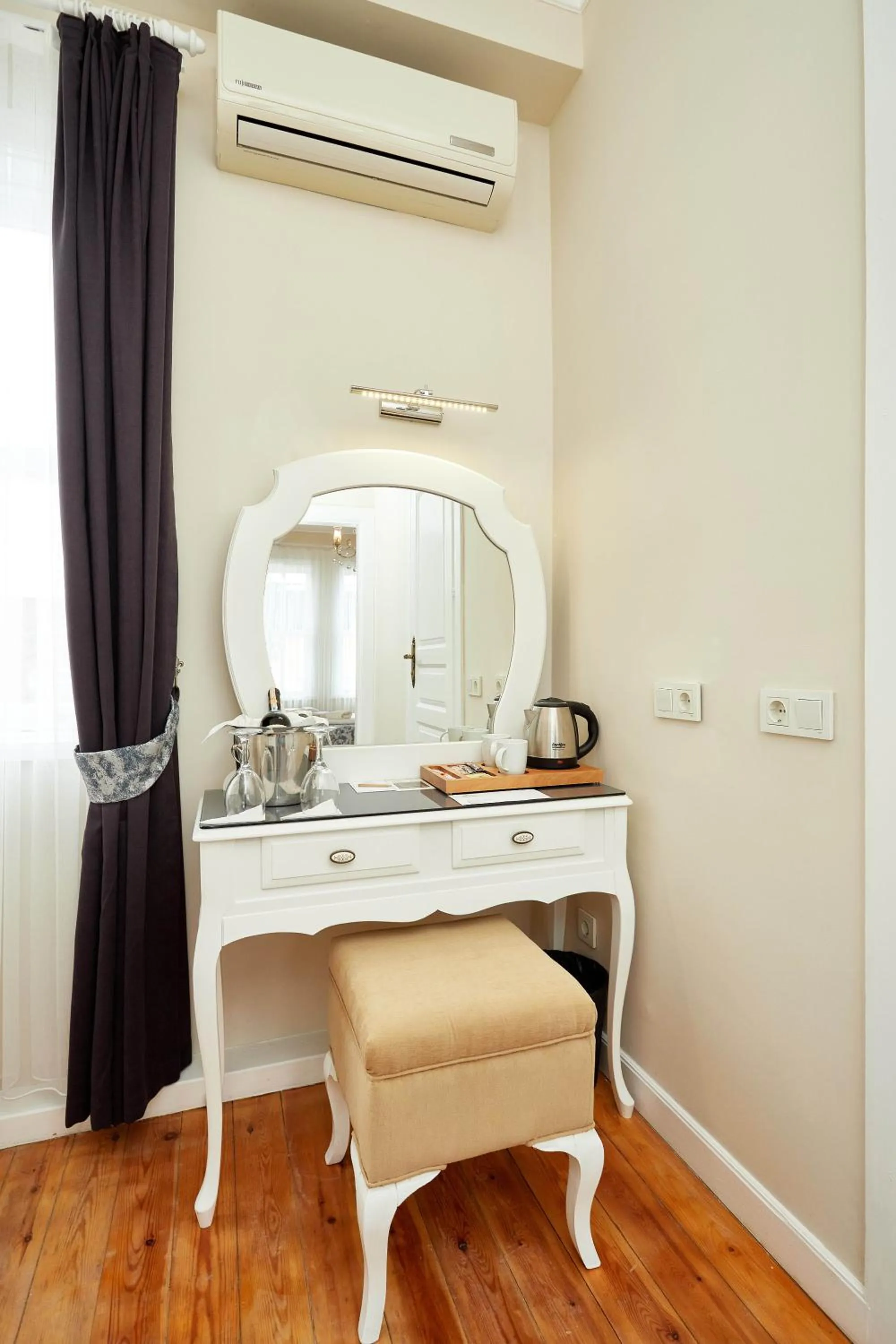 Coffee/tea facilities in Mataraci Konak