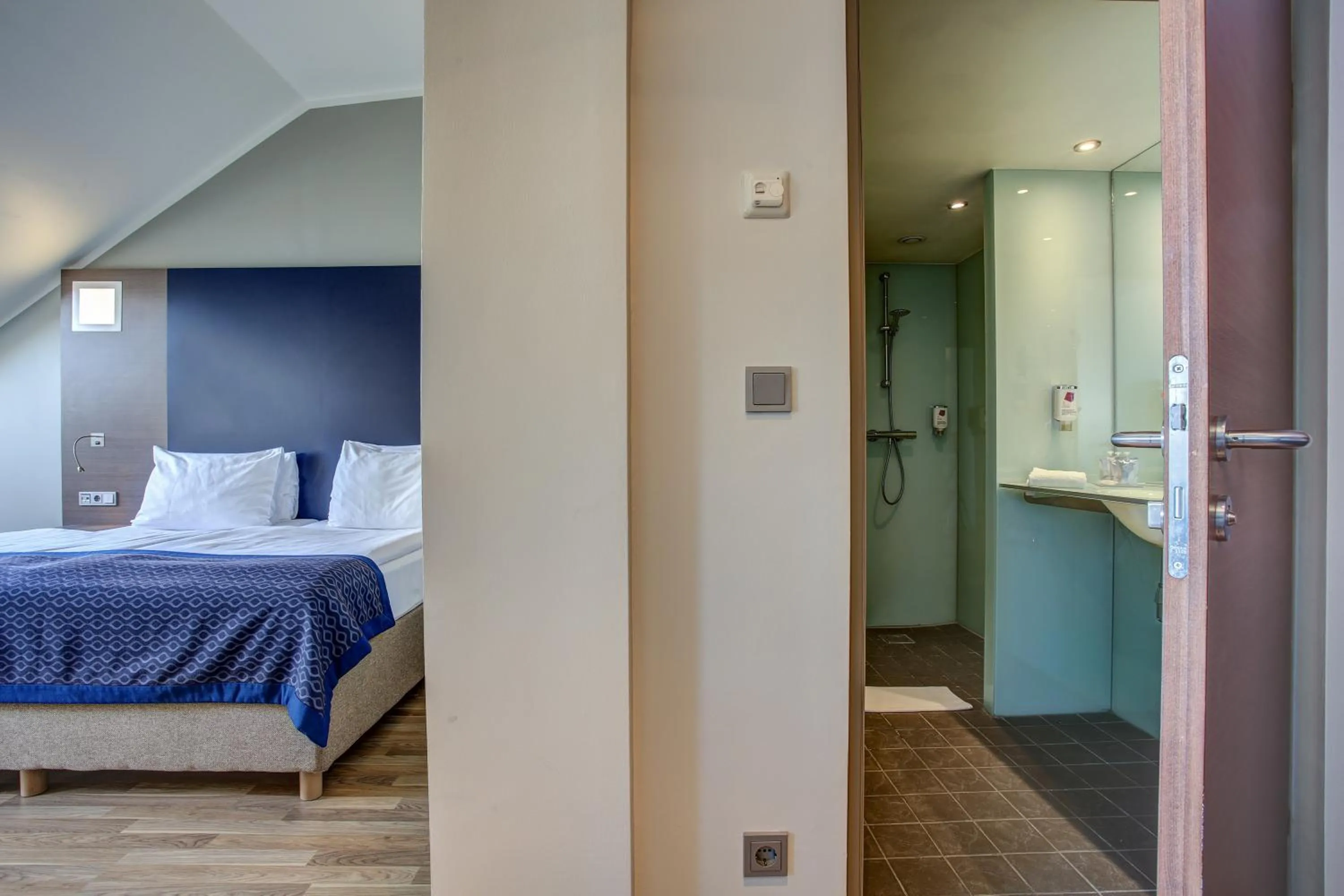 Bedroom, Bed in Hotel Orangerie