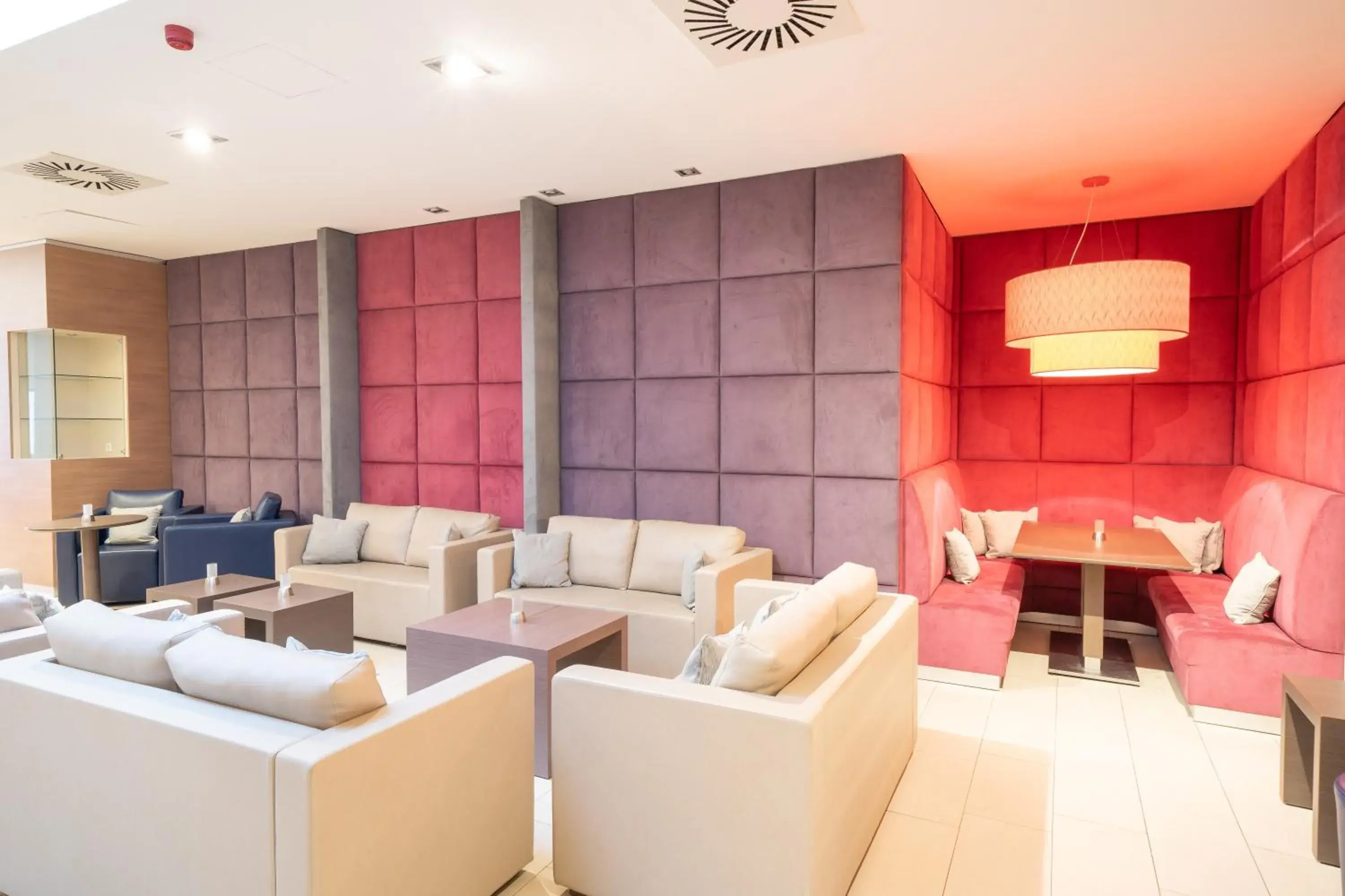 Lounge or bar in Hotel Orangerie Lounge or bar in Hotel Orangerie