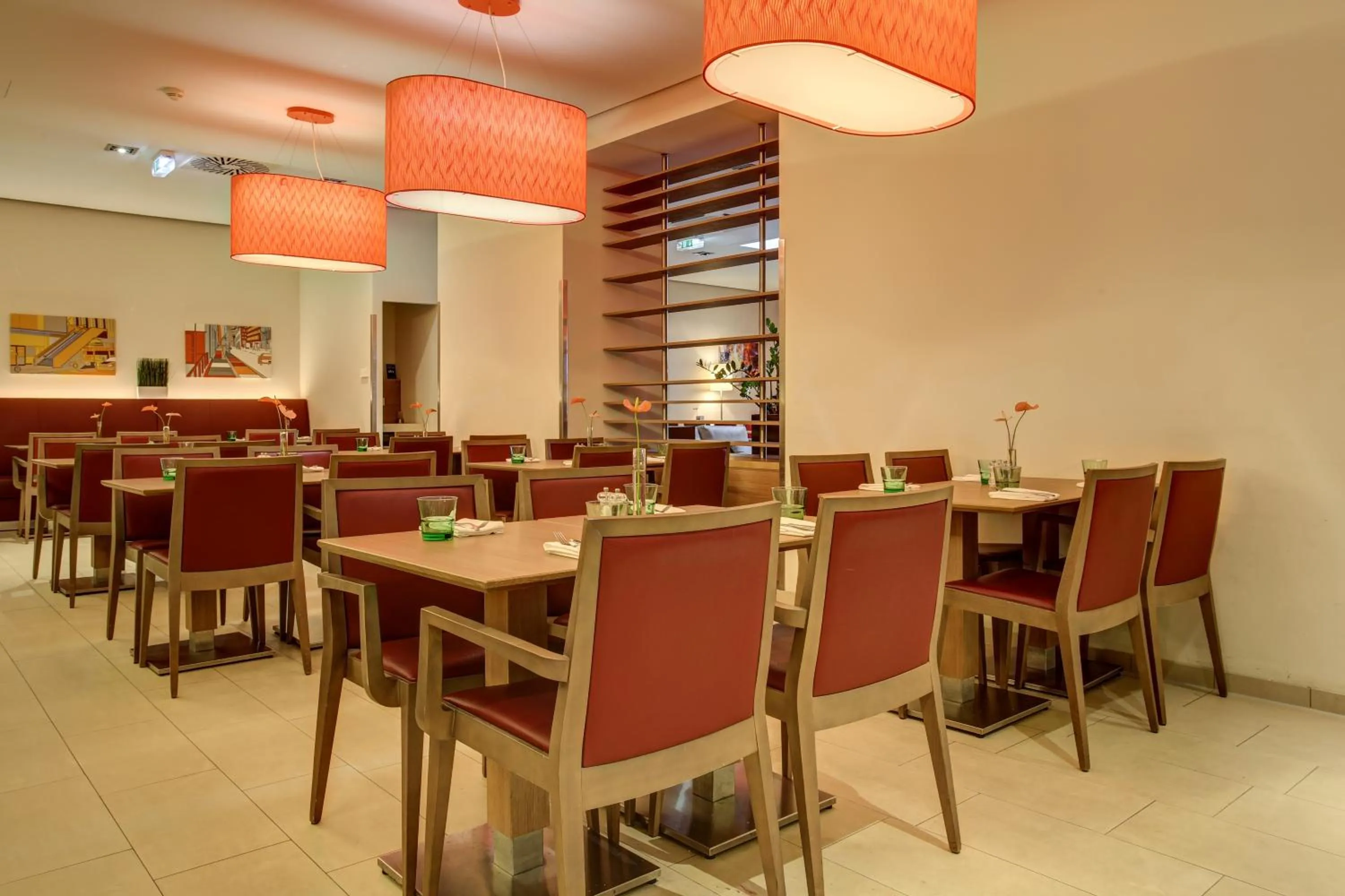Restaurant/places to eat in Hotel Orangerie