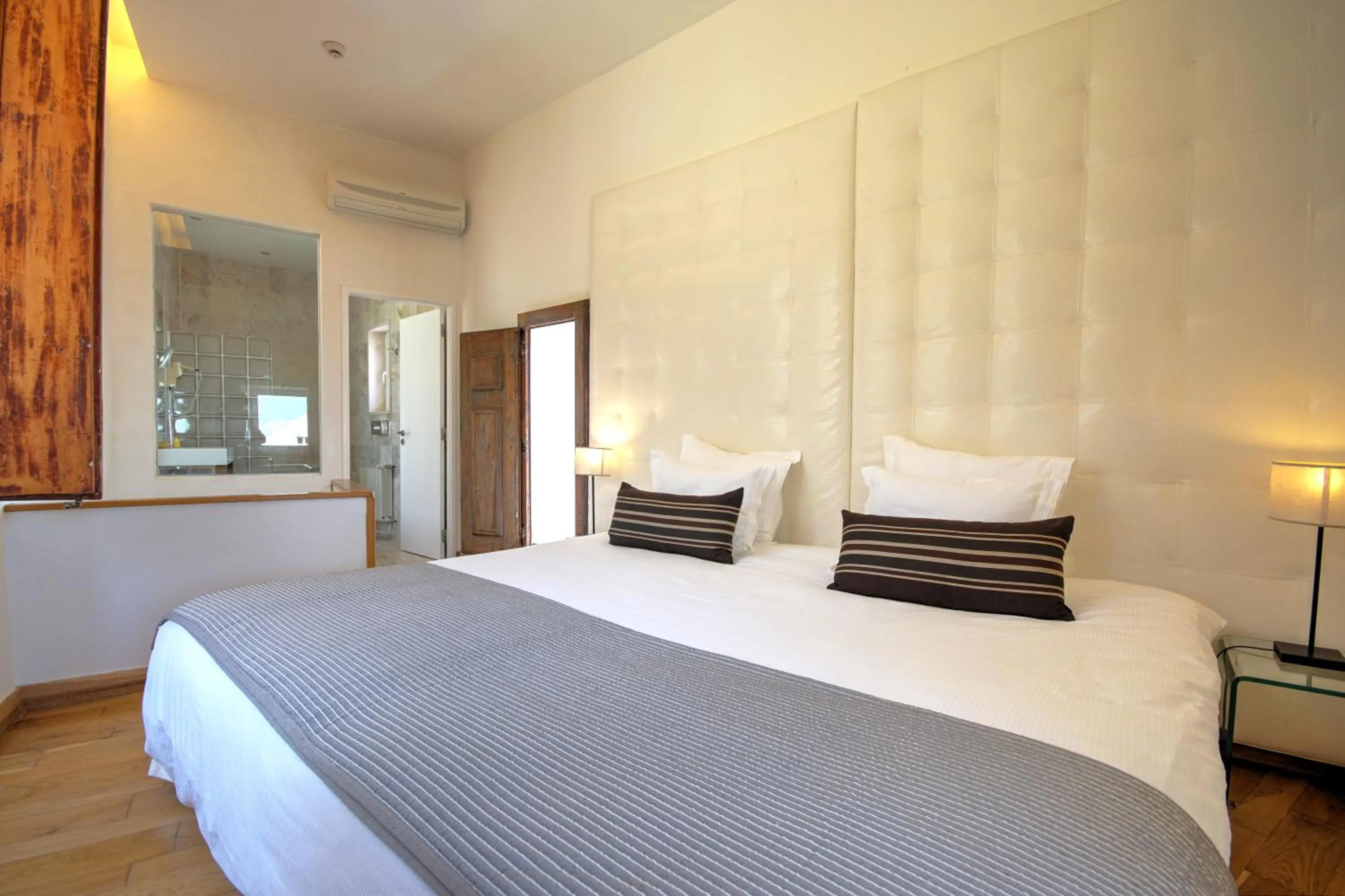 Bed in Solar Dos Mouros