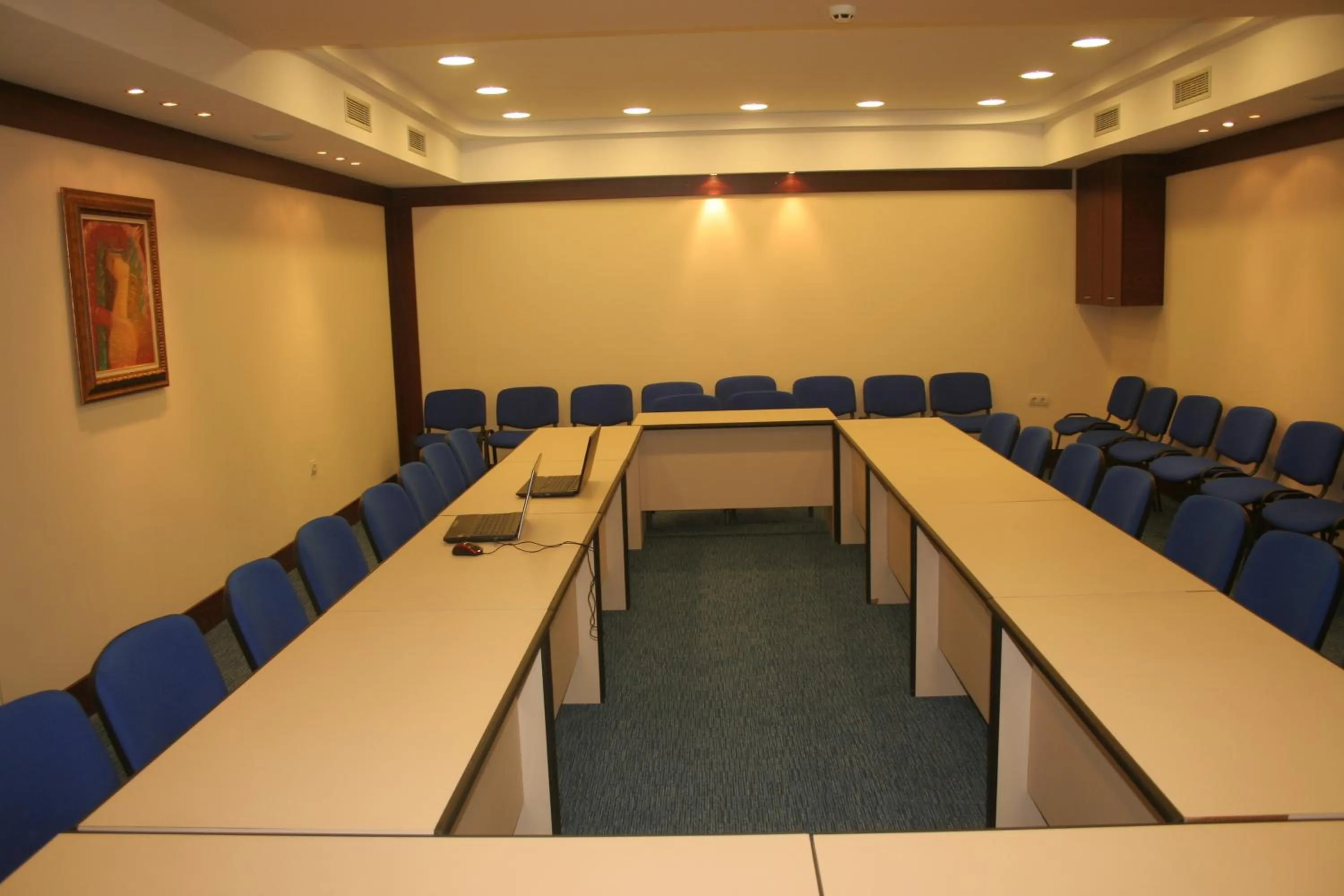 Business facilities in Aparthotel VRIS