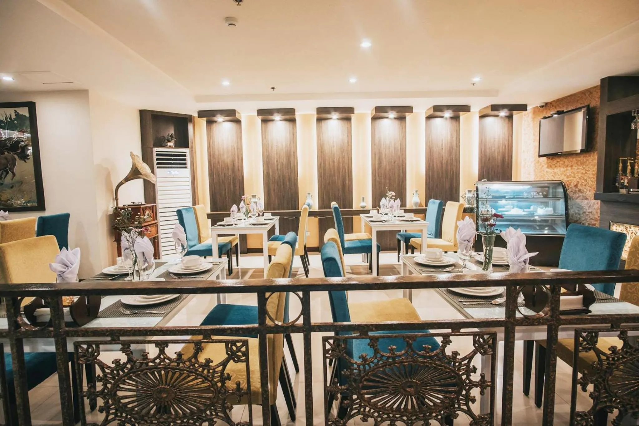 Panorama Summit Hotel