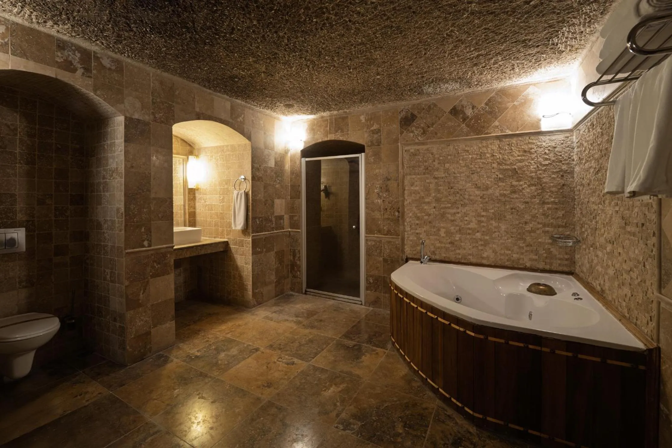 Shower in Grand Cave Suites