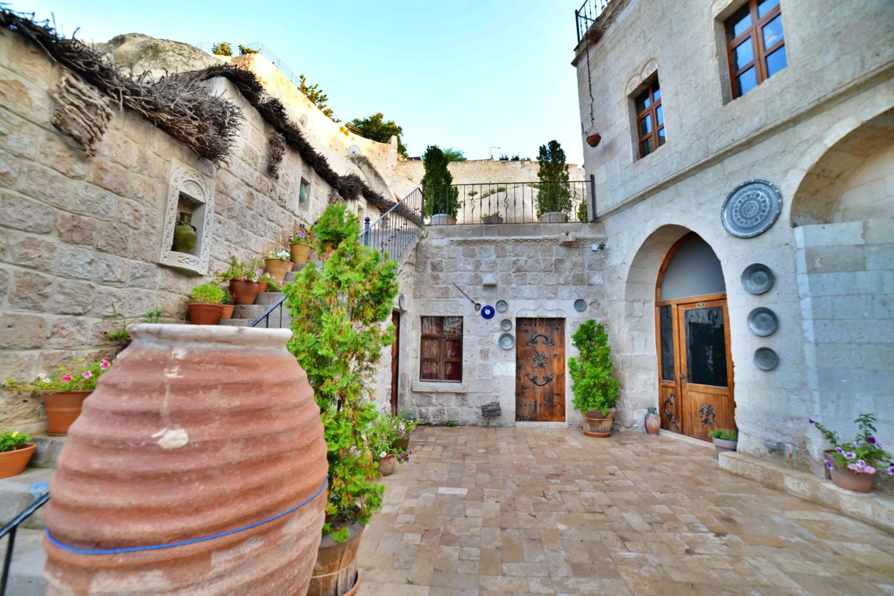 Patio in Grand Cave Suites