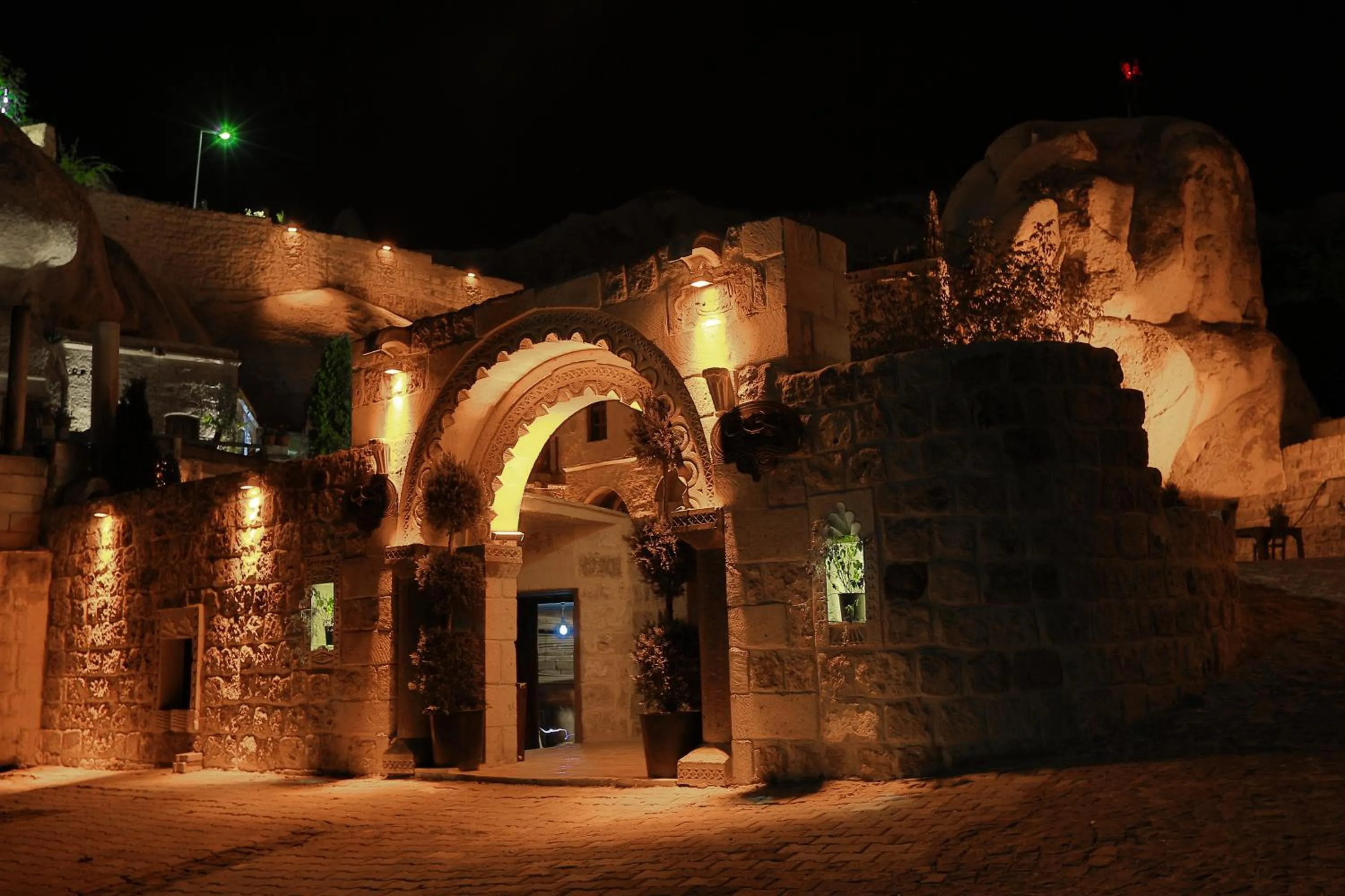 Facade/entrance in Grand Cave Suites