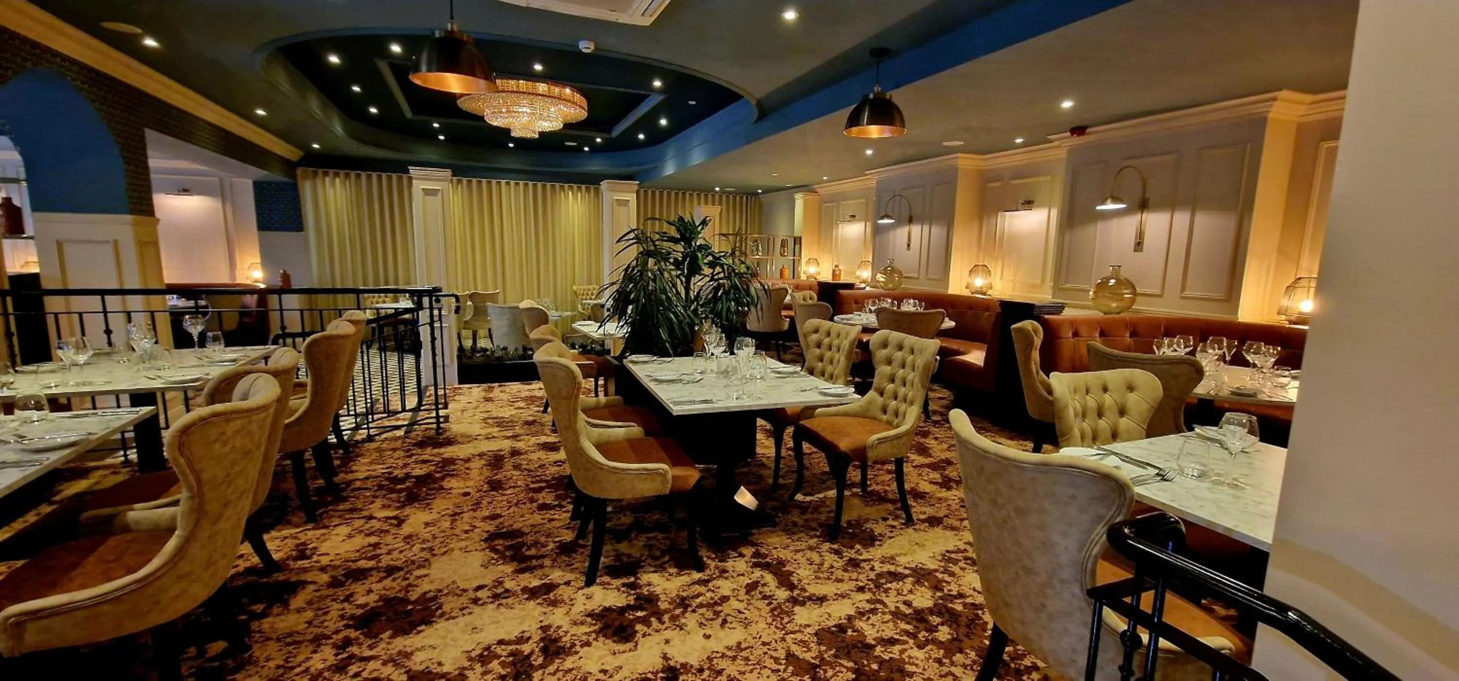 Restaurant/places to eat in Diamond Coast Hotel
