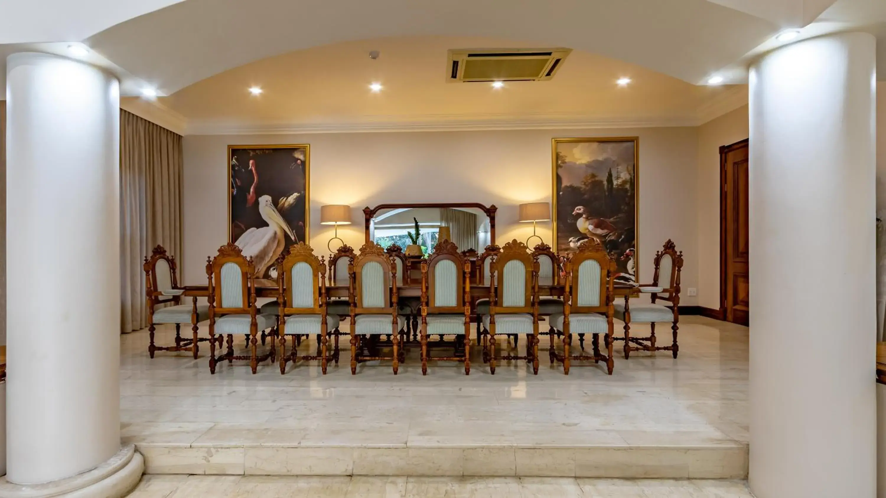 Food and drinks in Christies at 32 on Russell Food and drinks in Christies at 32 on Russell