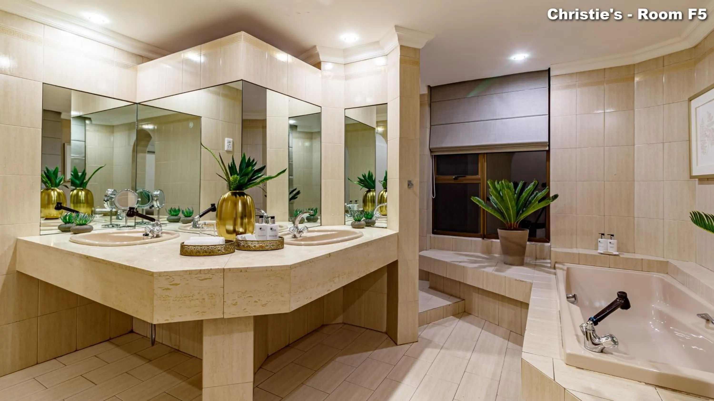 Bathroom in Christies at 32 on Russell