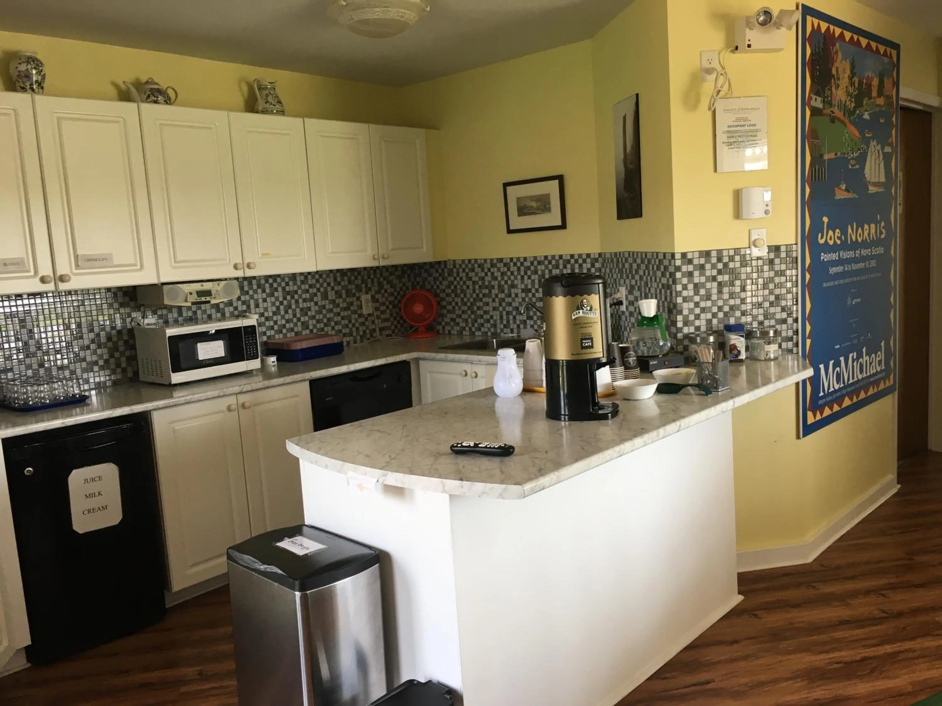 Coffee/tea facilities in Annapolis Royal Inn & Suites