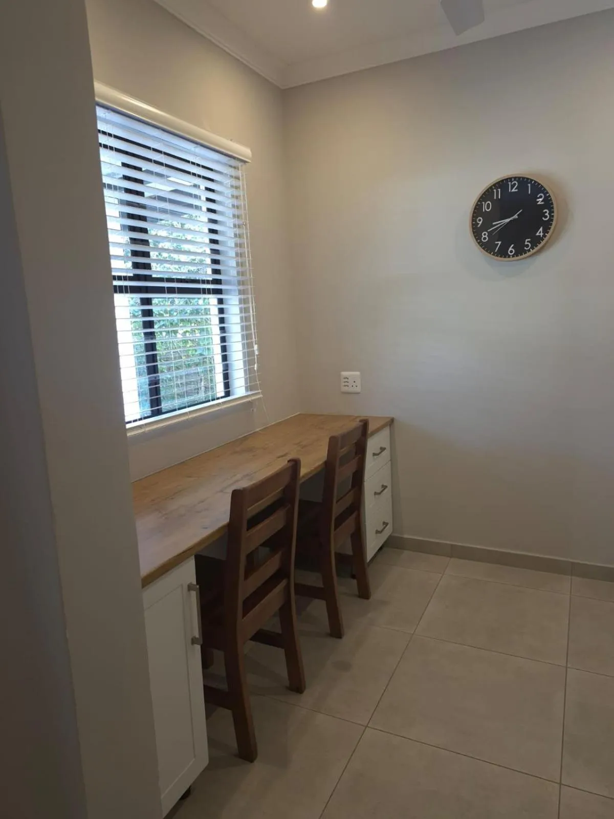 Kitchen or kitchenette in 870 on Riverview Drive