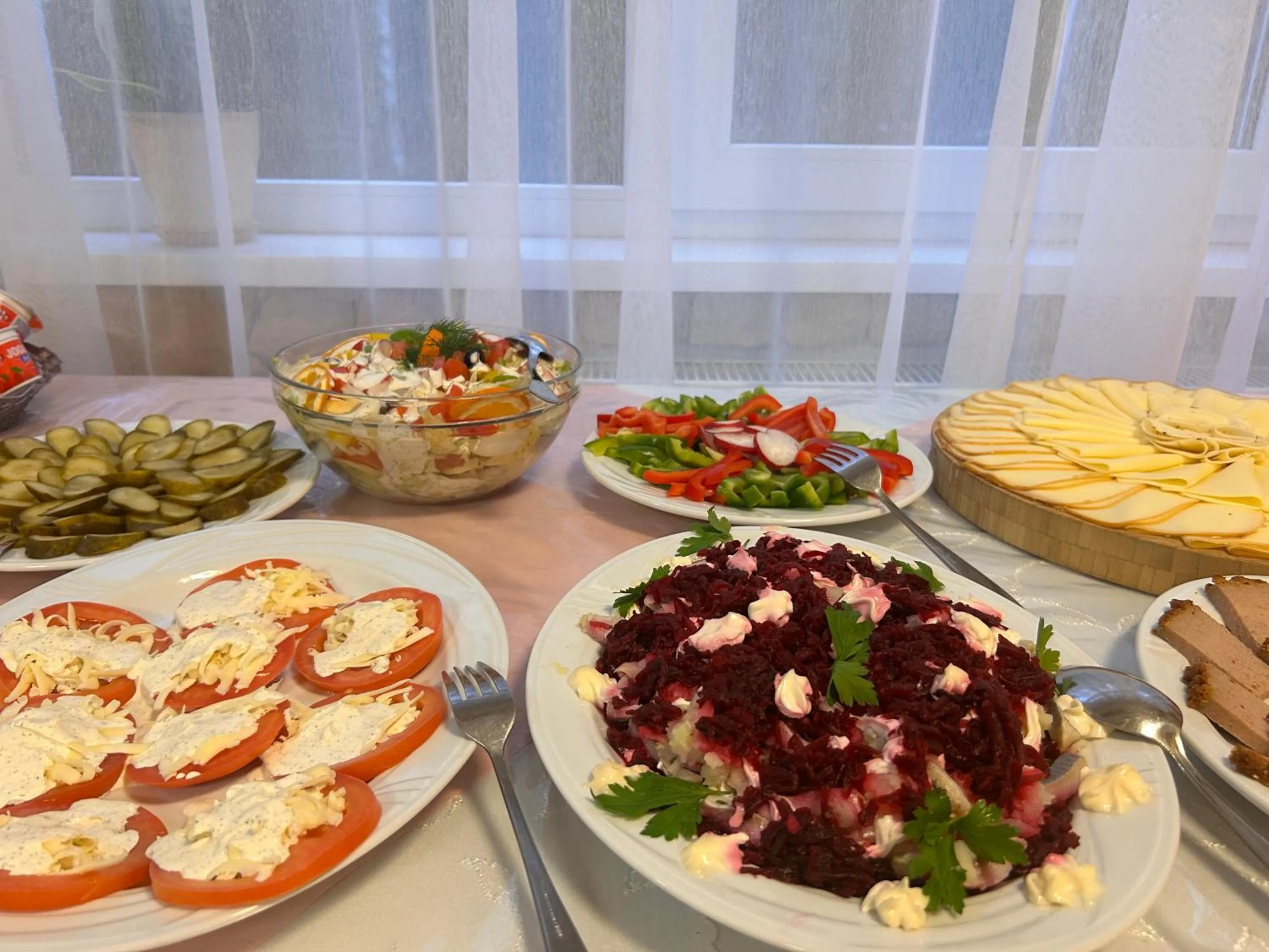 Restaurant/places to eat in Ośrodek Konferencyjno-Wypoczynkowy "Krucze Skały" w Karpaczu