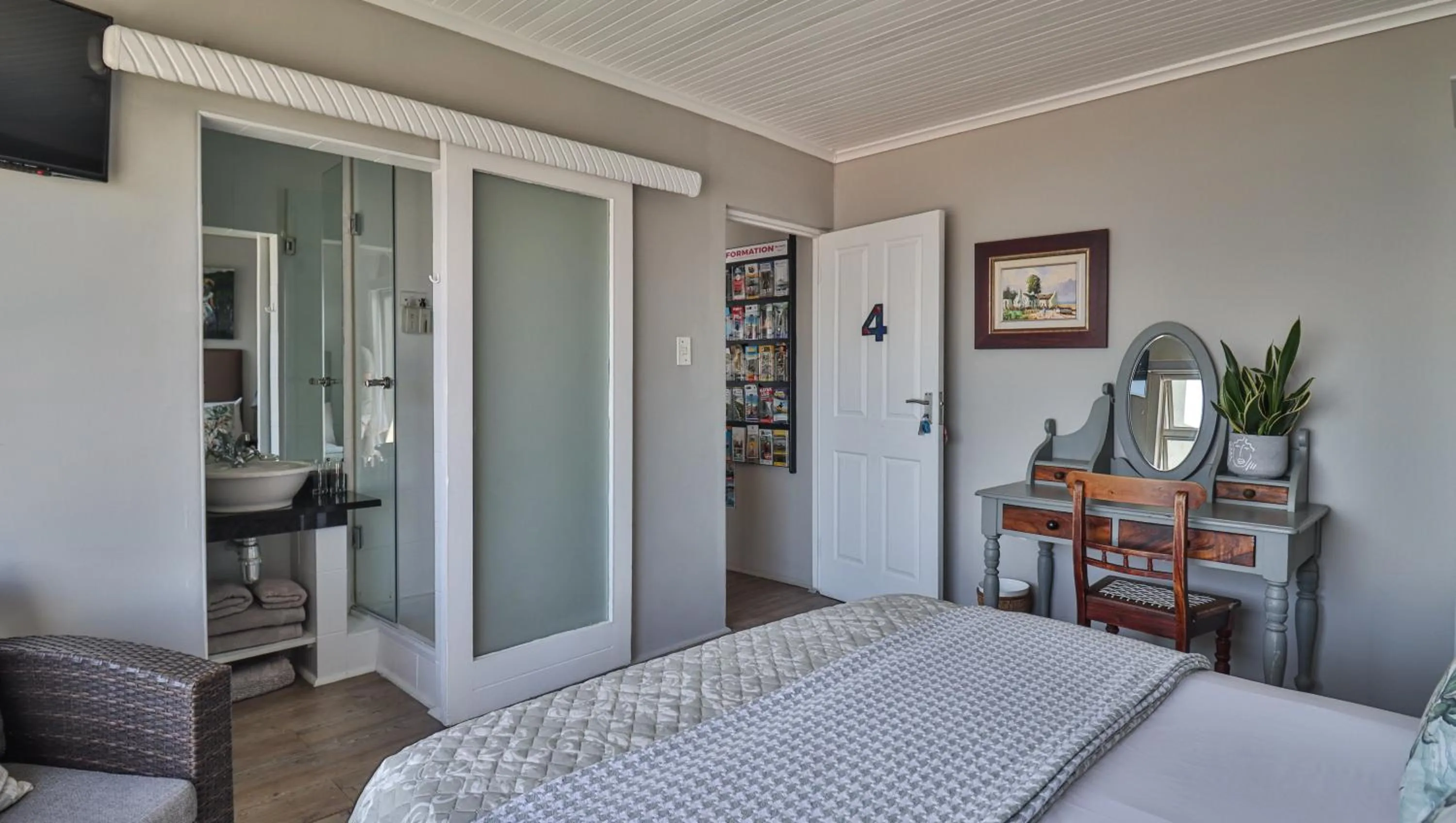 3ColoursBlue Guest House