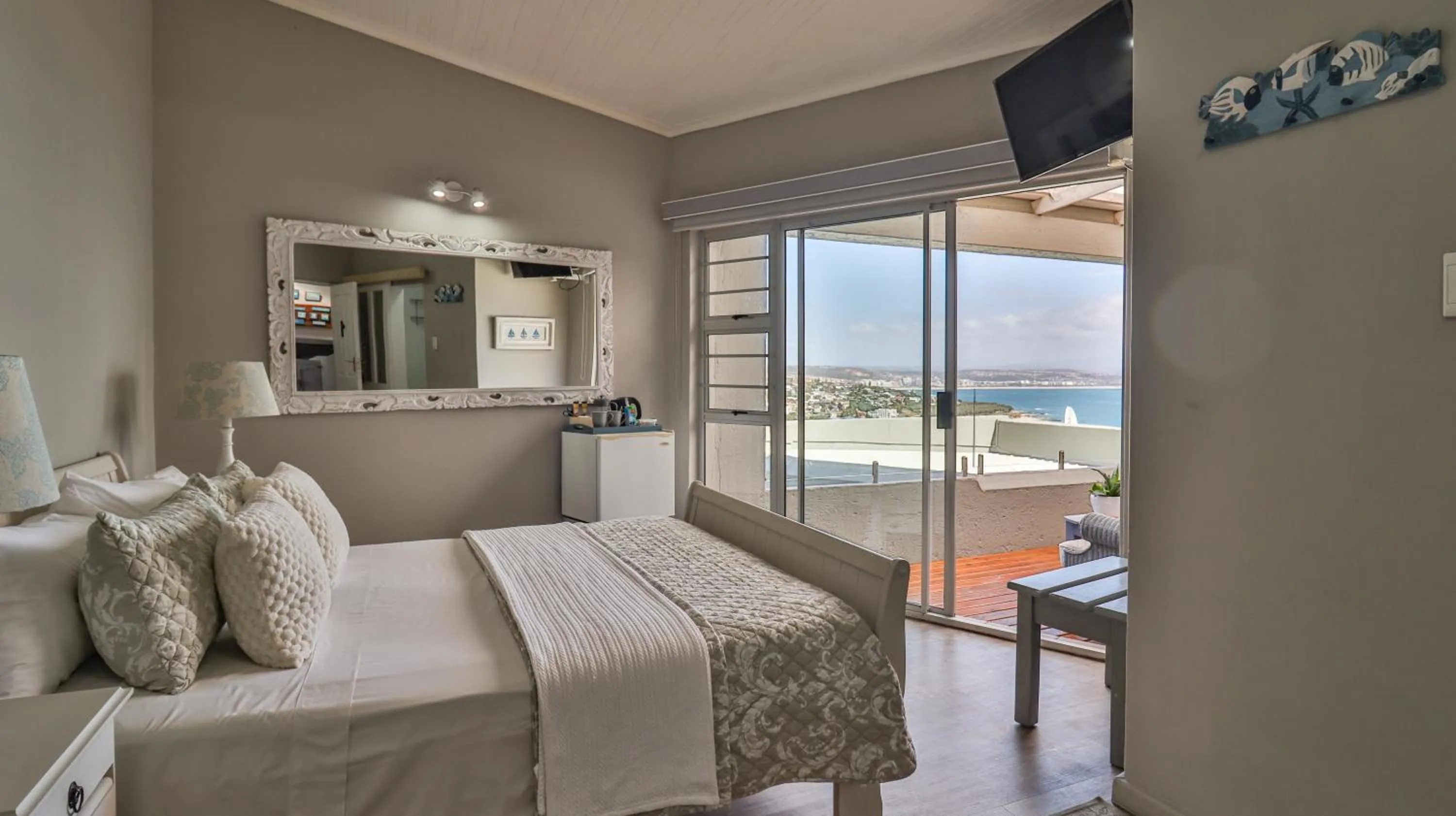 3ColoursBlue Guest House