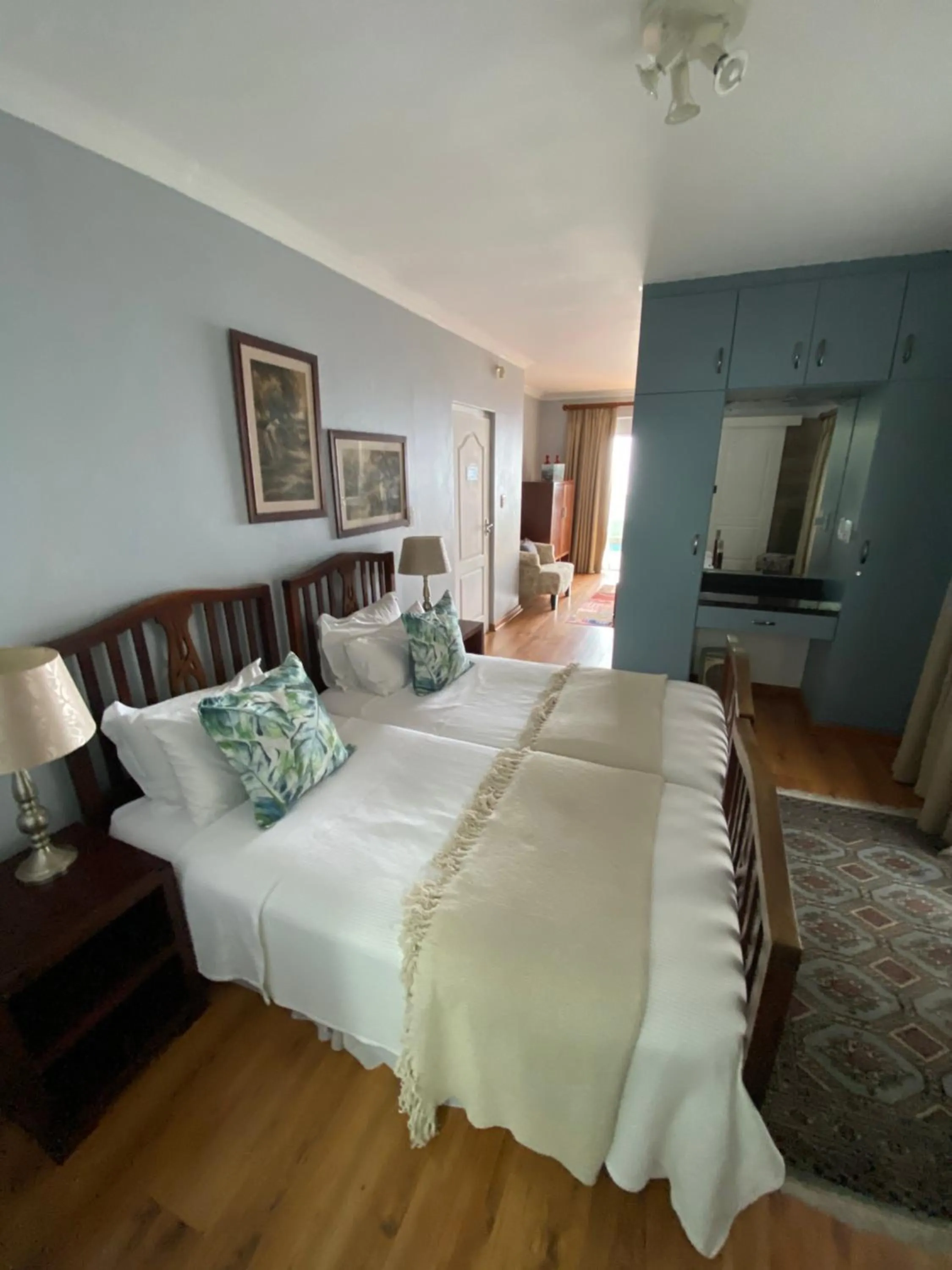 3ColoursBlue Guest House