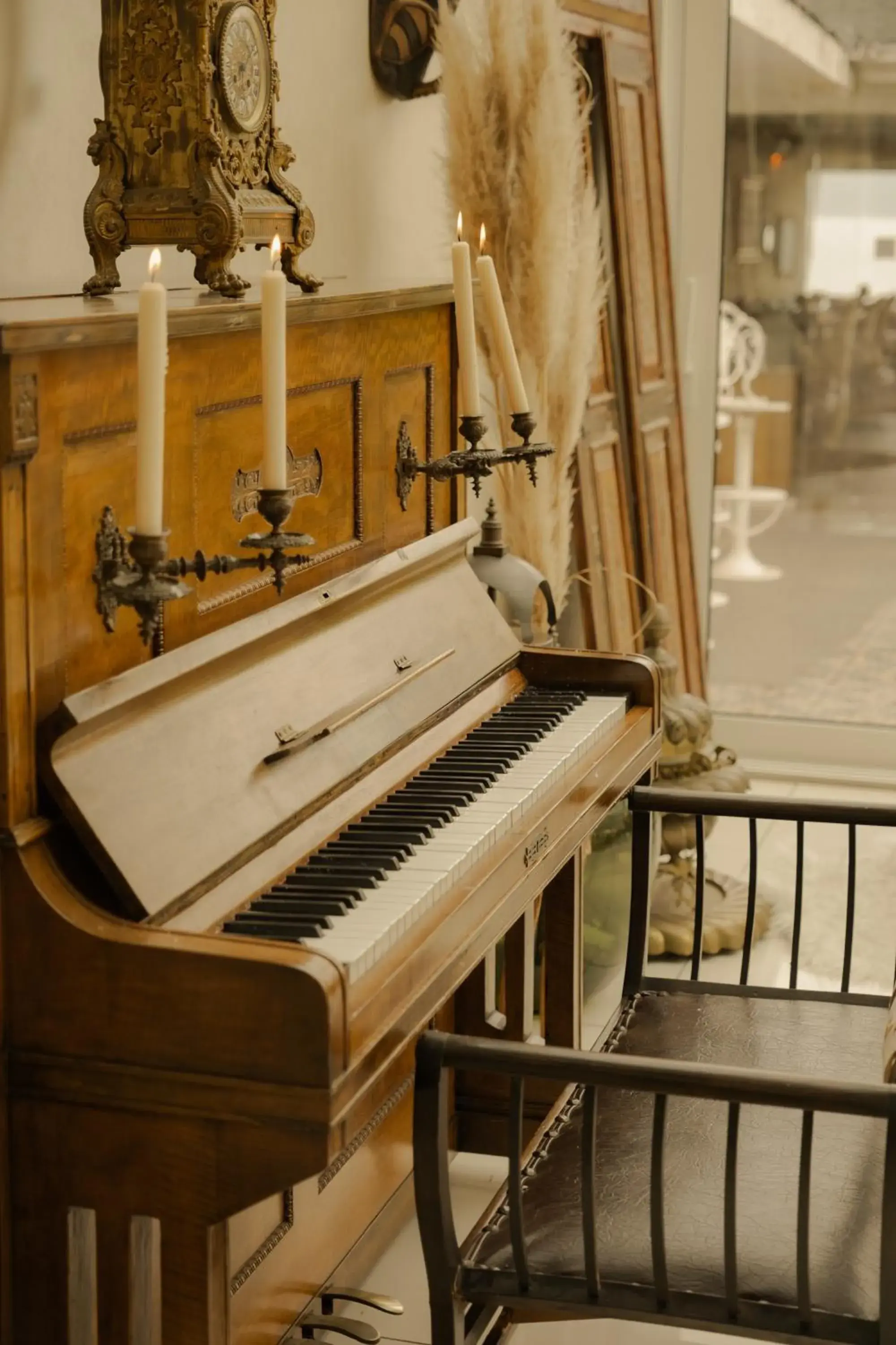 Lobby or reception in Lale Hotel Lobby or reception in Lale Hotel