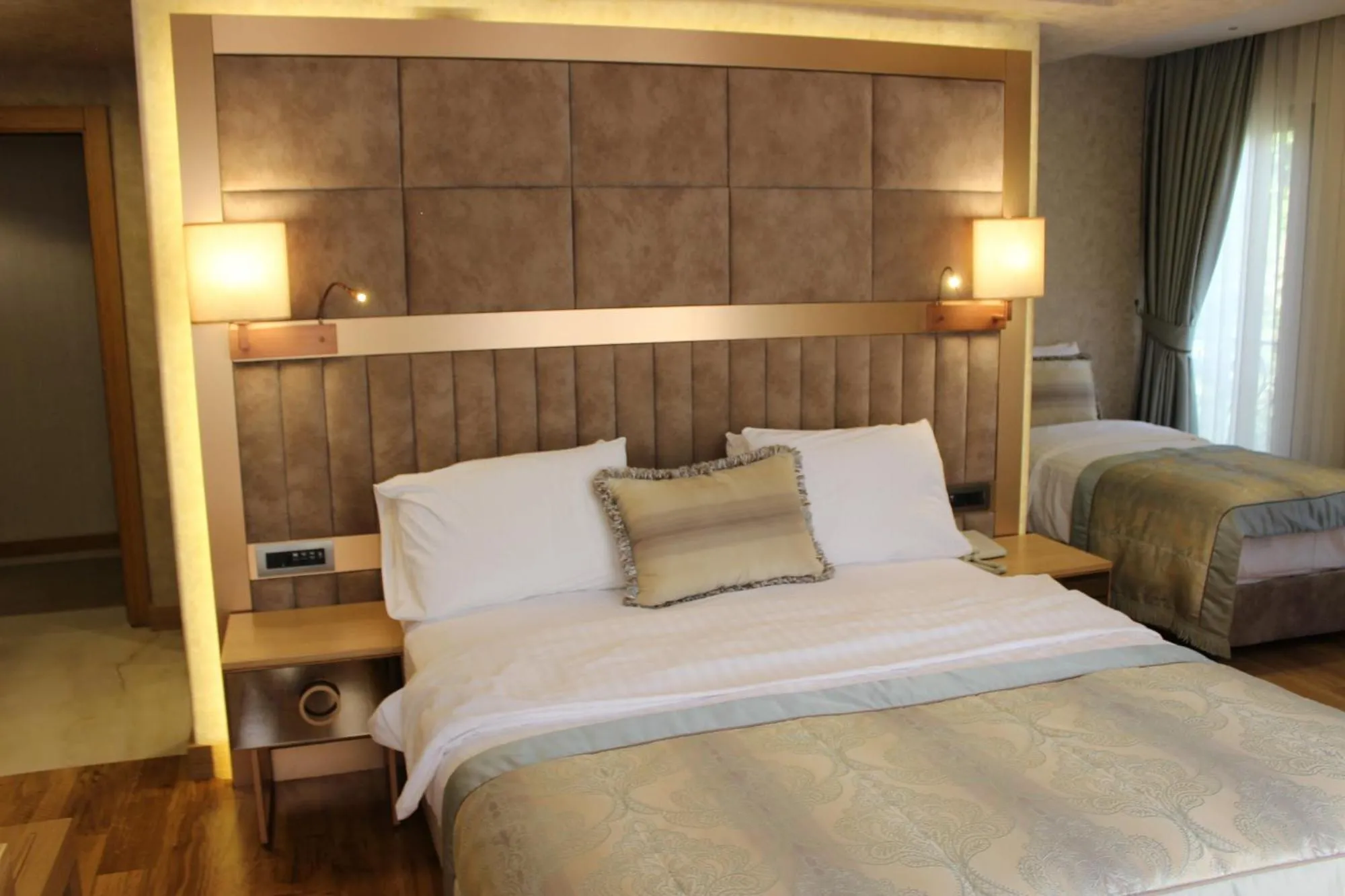 Family Room with Private Bathroom in Lale Hotel