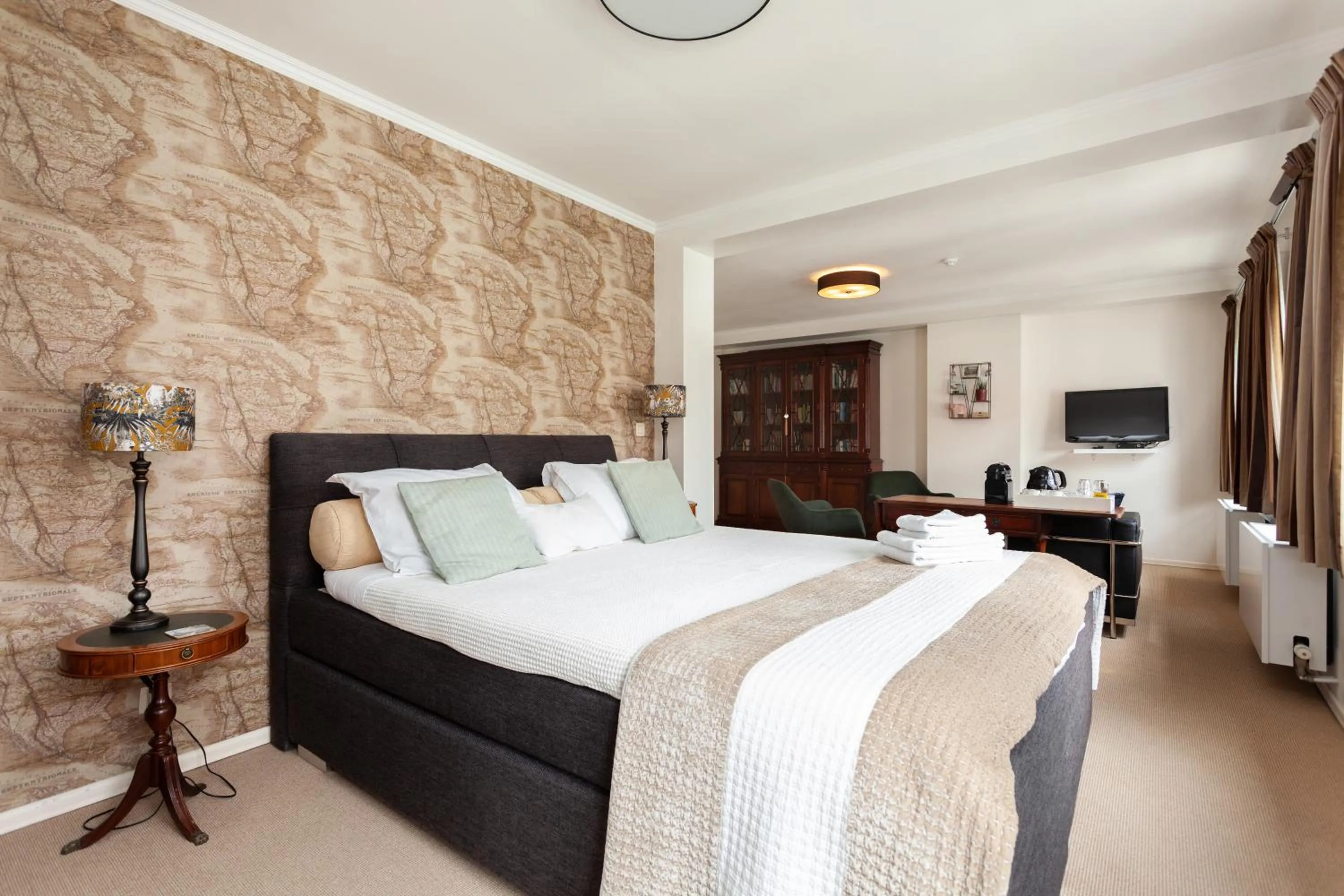 Bed in Boutique B&B The Townhouse