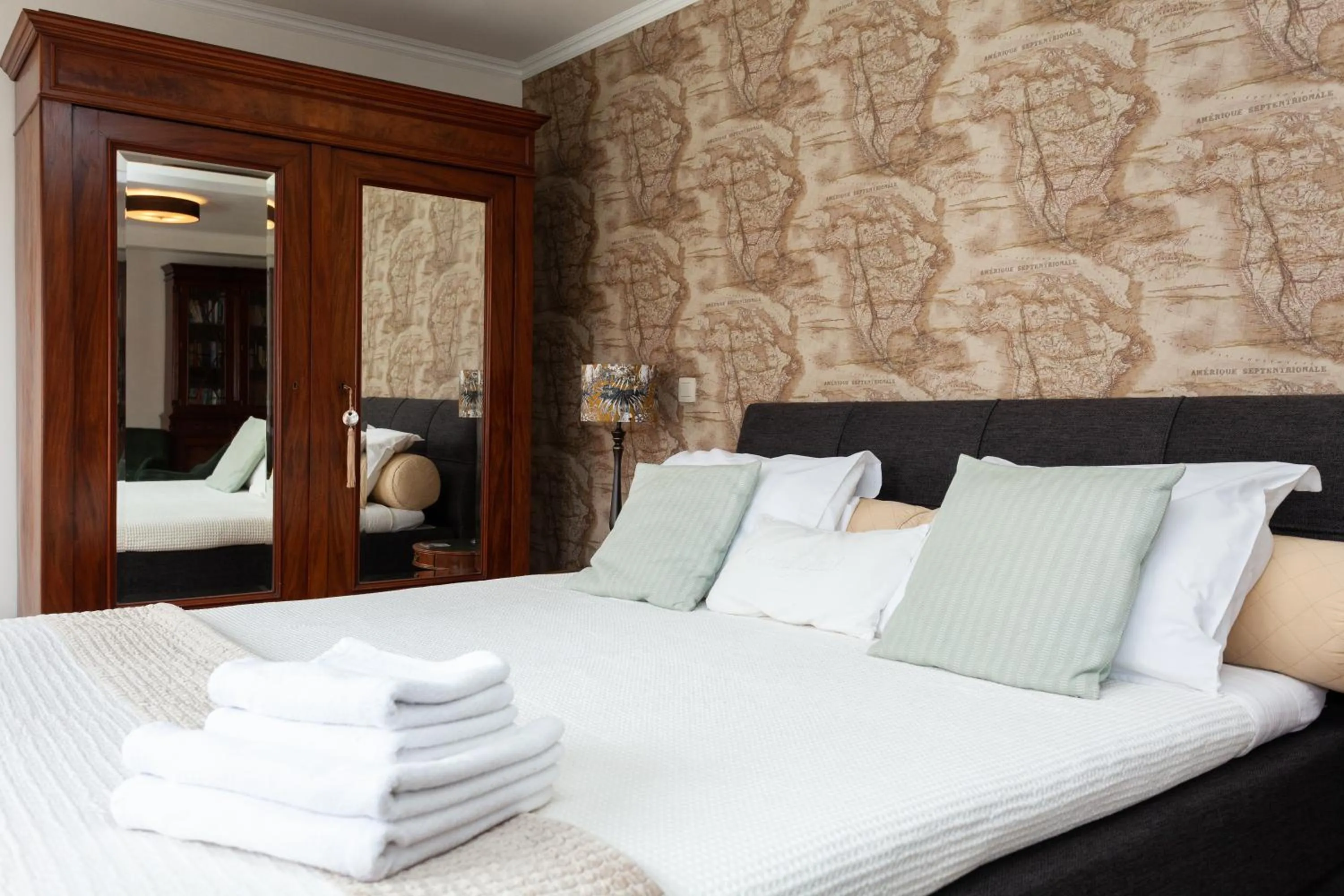 Bed in Boutique B&B The Townhouse