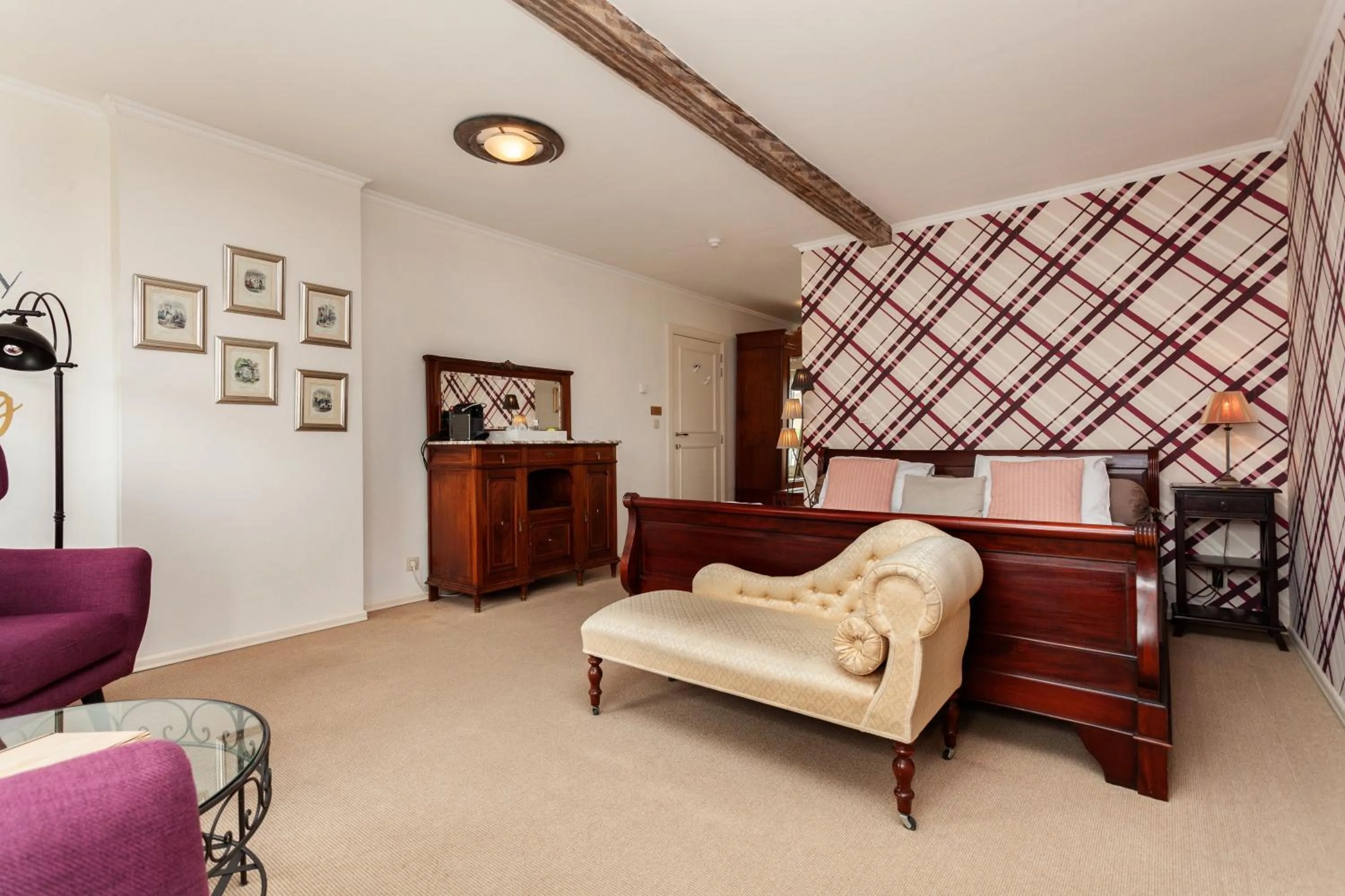 Photo of the whole room in Boutique B&B The Townhouse