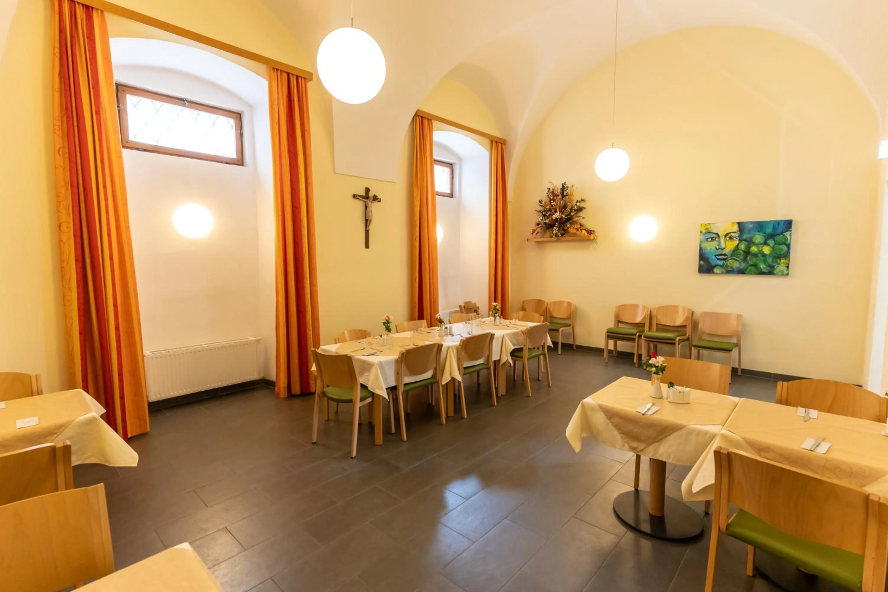 Breakfast in Gästehaus im Priesterseminar Salzburg