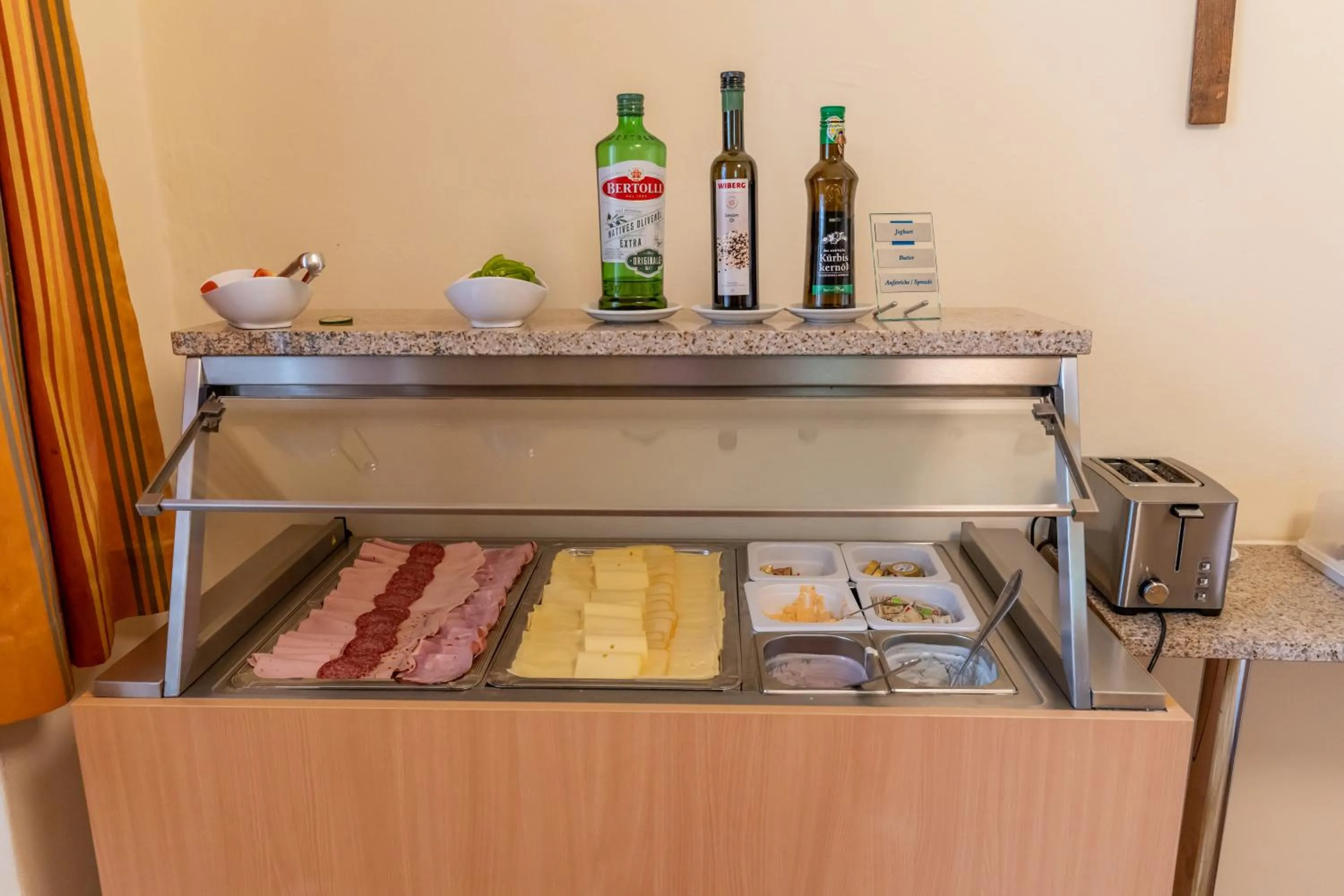 Buffet breakfast in Gästehaus im Priesterseminar Salzburg