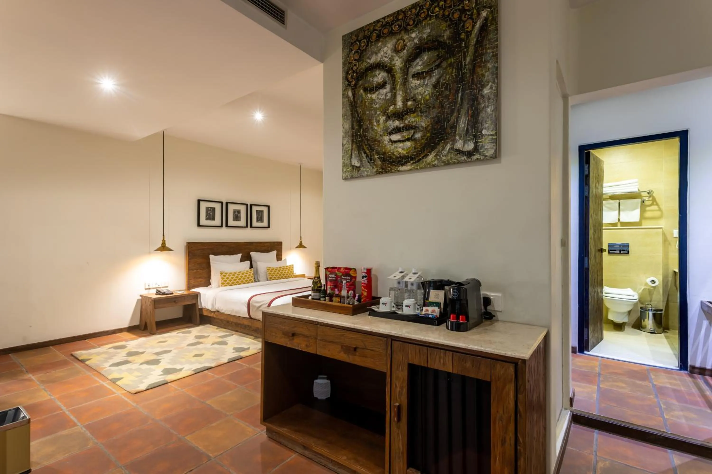 Coffee/tea facilities, Bed in Hotel Roadhouse, Thamel, Kathmandu- Contemporary Boutique