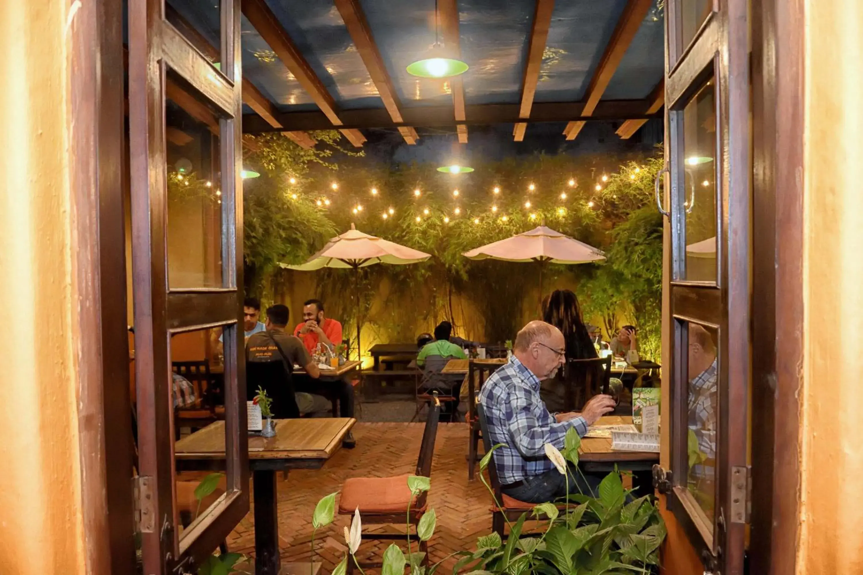 Restaurant/places to eat in Hotel Roadhouse, Thamel, Kathmandu- Contemporary Boutique Restaurant/places to eat in Hotel Roadhouse, Thamel, Kathmandu- Contemporary Boutique