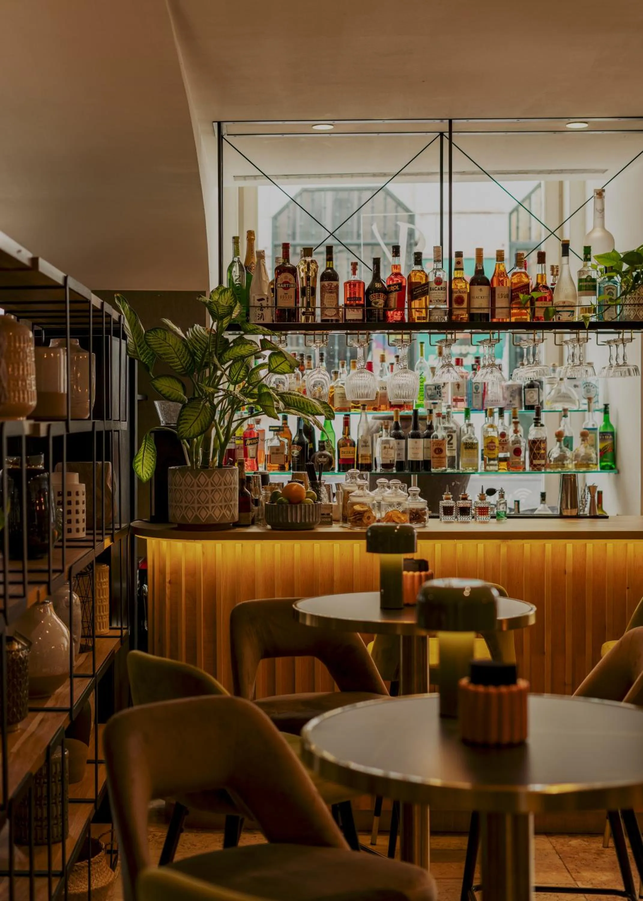 Lounge or bar in Vincci Baixa