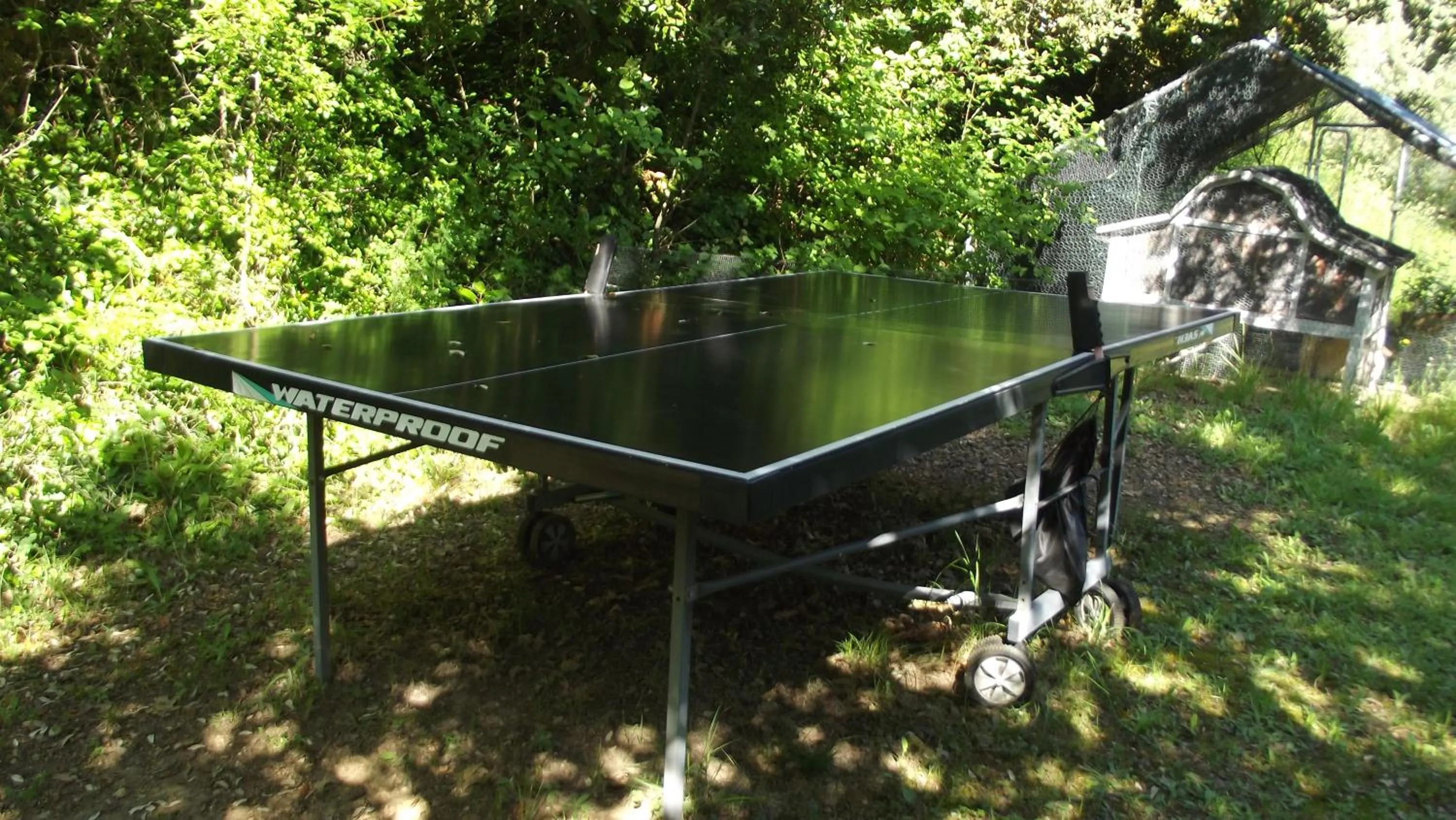 Table tennis in Au Cabanon Chez Nath - chbre d'hôtes