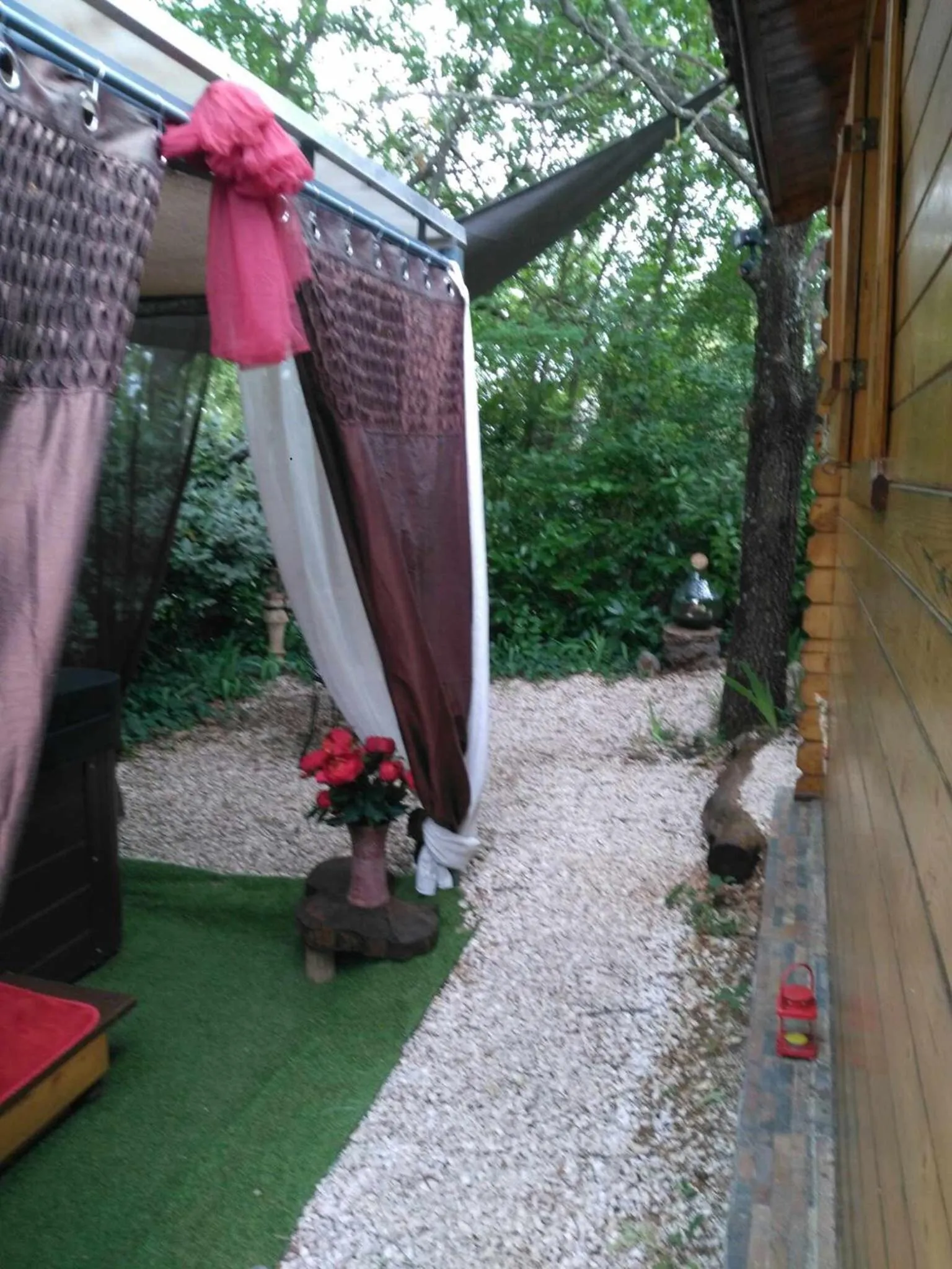 Au Cabanon Chez Nath - chbre d'hôtes