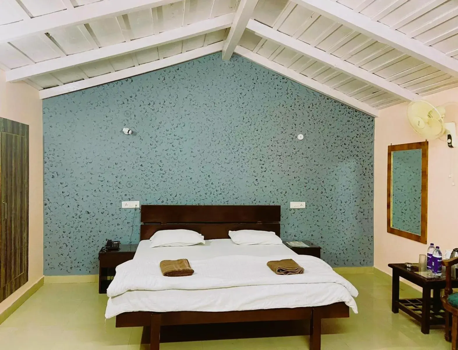 Deluxe Family Room in Windsor Cottages Deluxe Family Room in Windsor Cottages