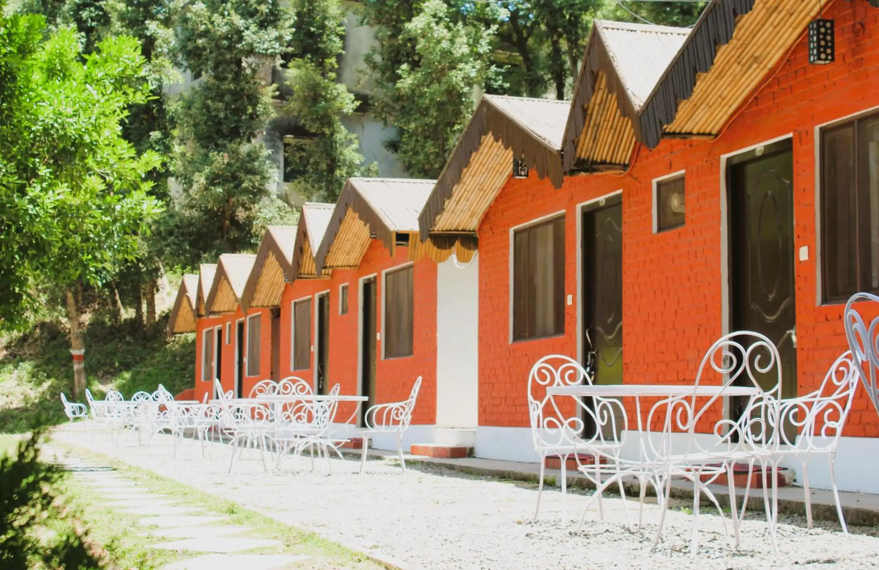 Property building in Windsor Cottages Property building in Windsor Cottages