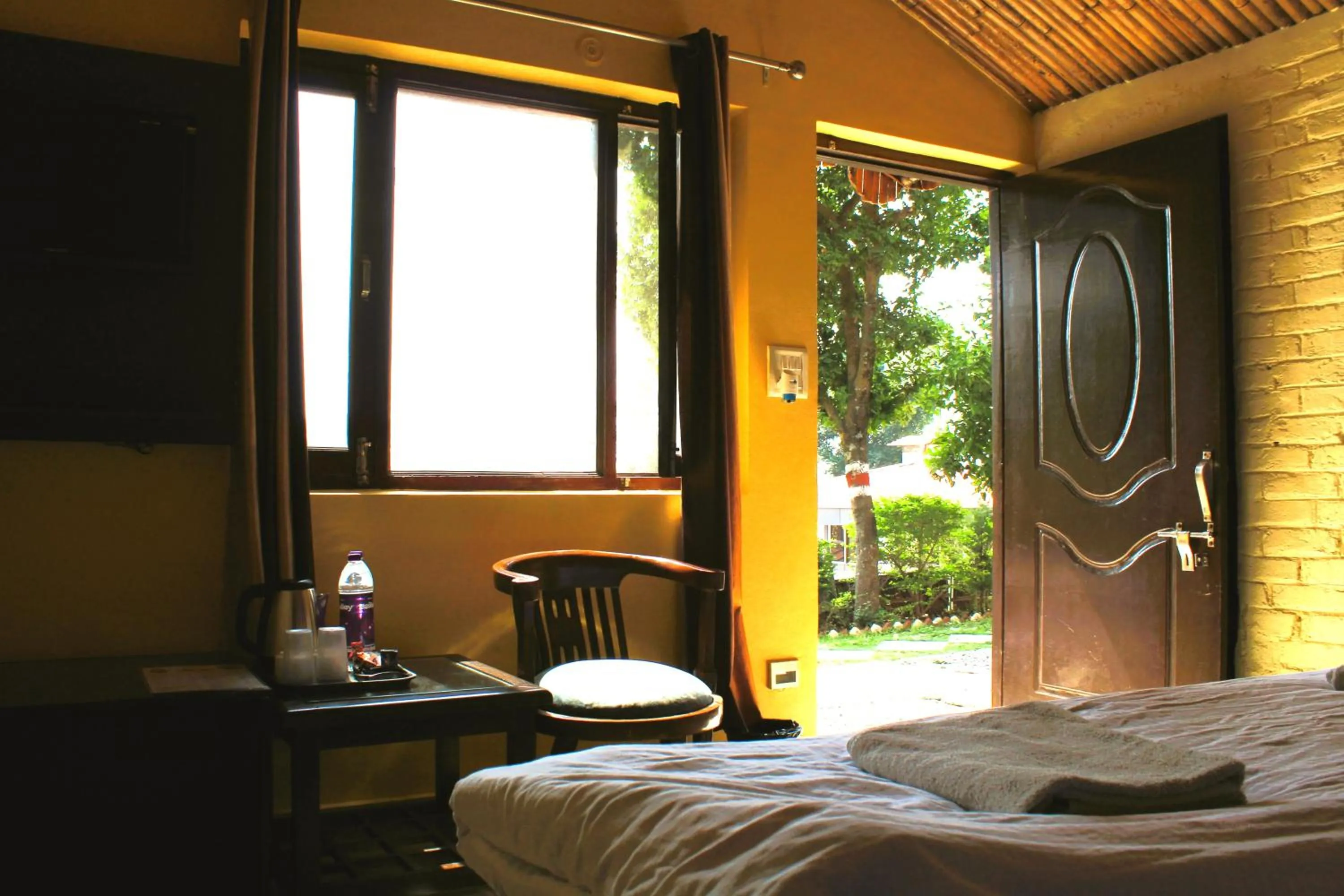 Bedroom, Bed in Windsor Cottages
